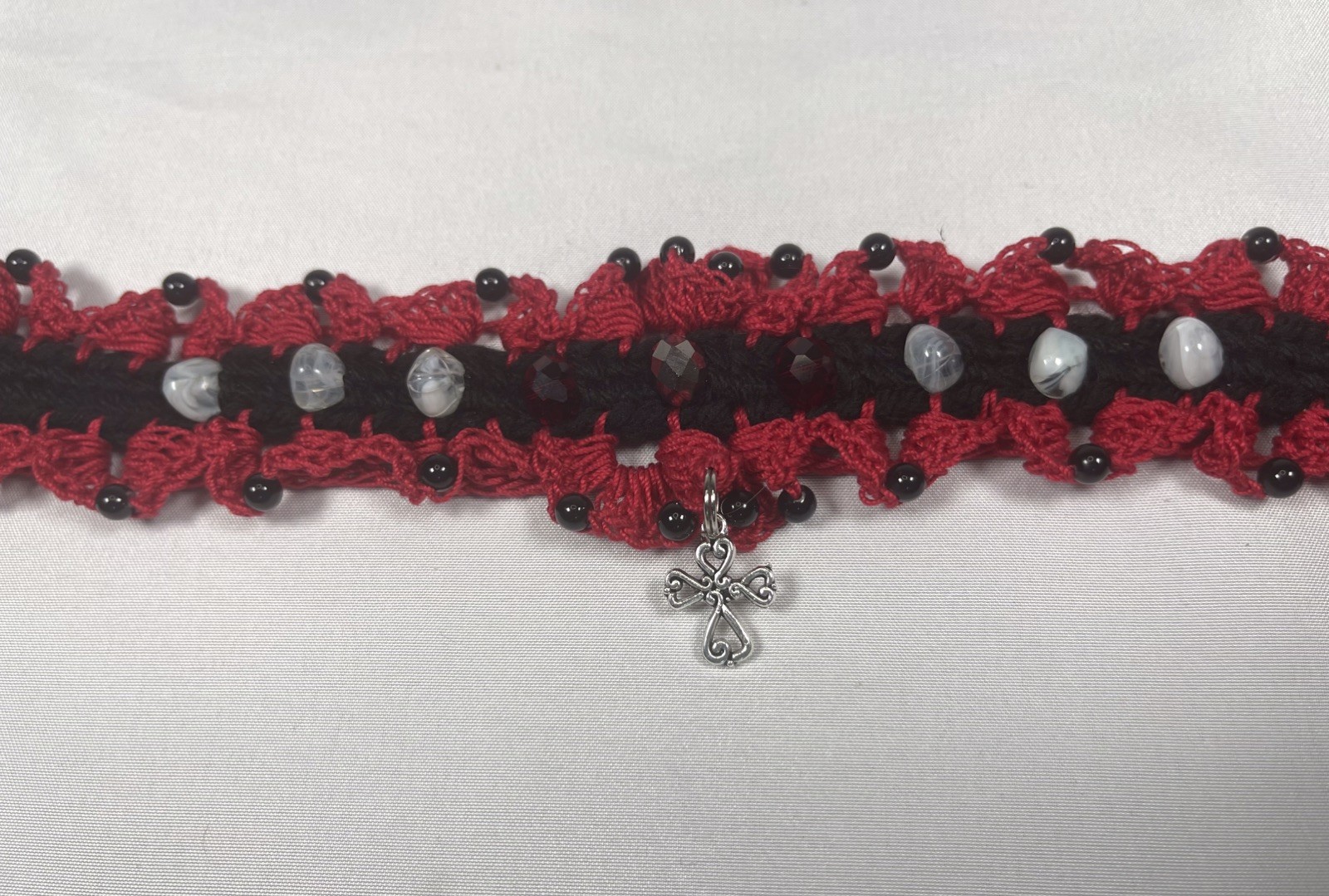 Vintage Handmade Goth Crochet Red & Black Choker Necklace by Odythia