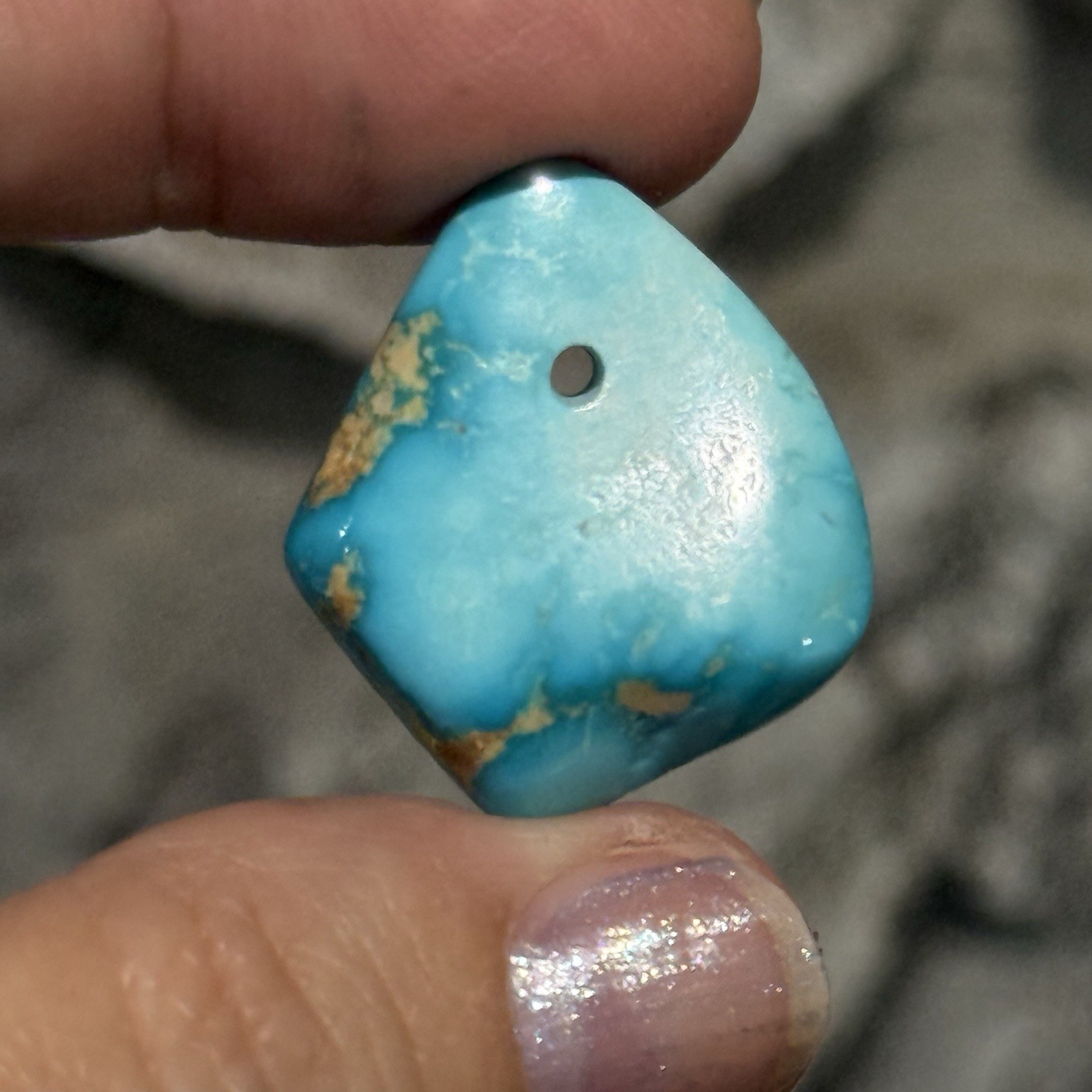 35.6ct 26.7×23.2x10mm Light Blue Hubei Turquoise Drilled Stone Pendant Old Stock