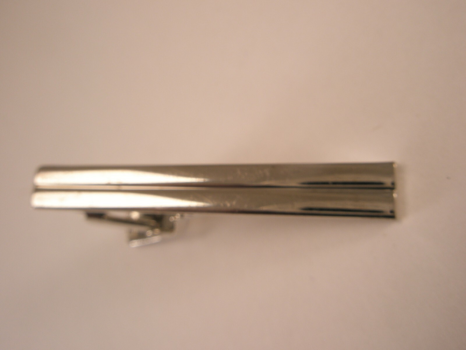 1-5/8″ Horizontal Split Silver Tone Vintage SMALL Tie Bar Clip simple basic