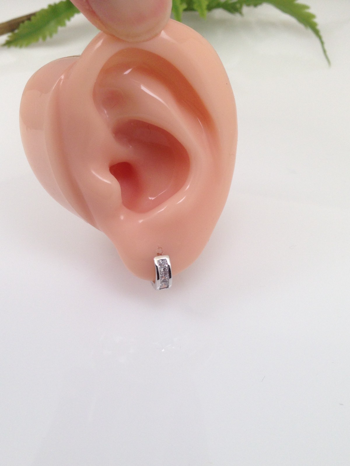 925 Sterling Silver Small Cz Huggie Hoop Earrings Princess Womens Mens 9.5×3.5mm