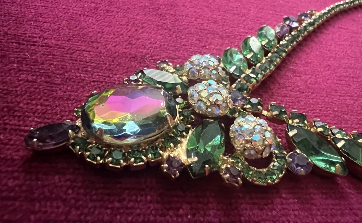 VTG JULIANA STUNNING BIB NECKLACE W/ MATCHING EARRINGS SET GREEN & AMETHYST