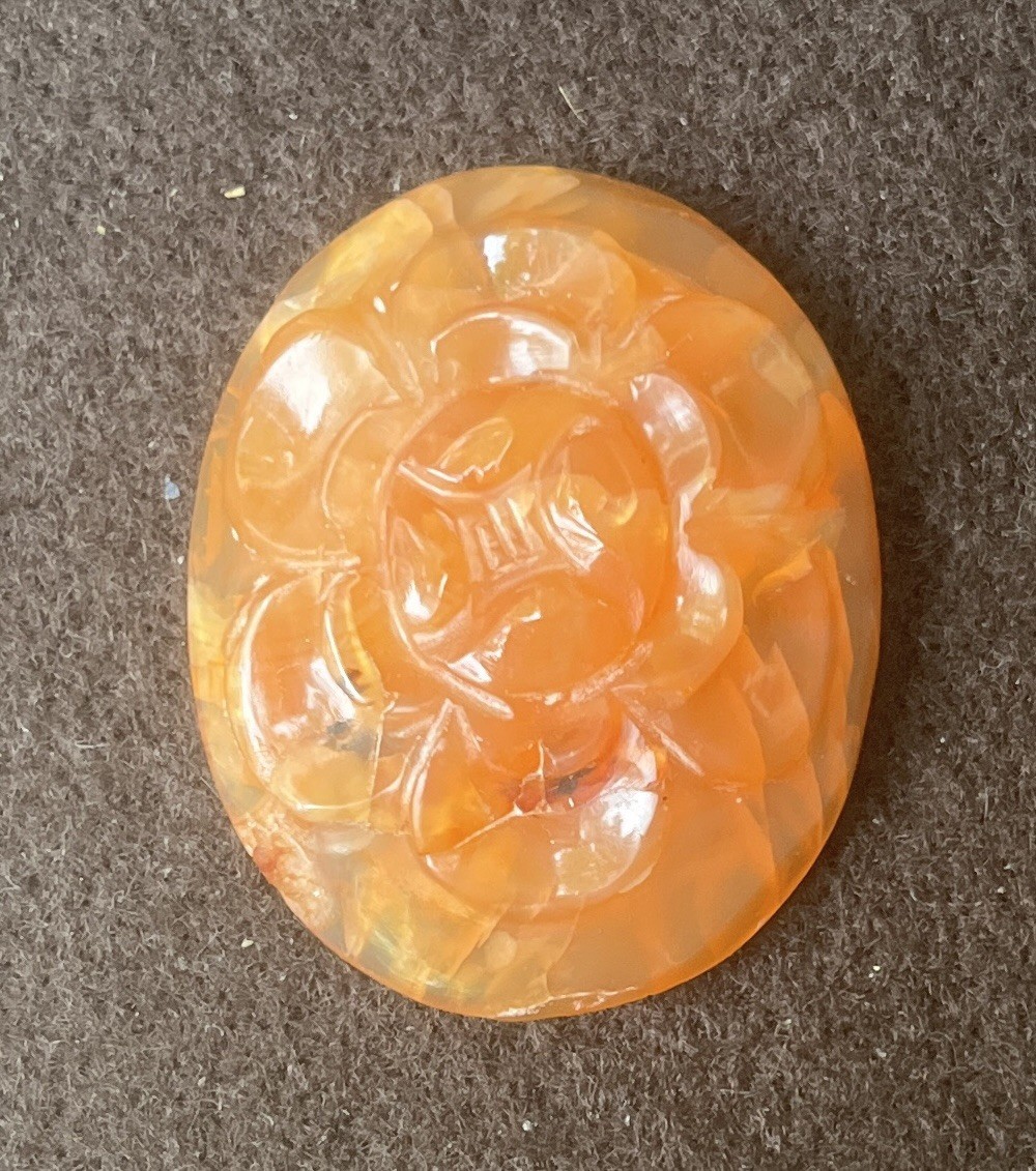 35×27.5×8.8mm Carved Sardonyx Agate Oval 59.6carats Flower Cabochon
