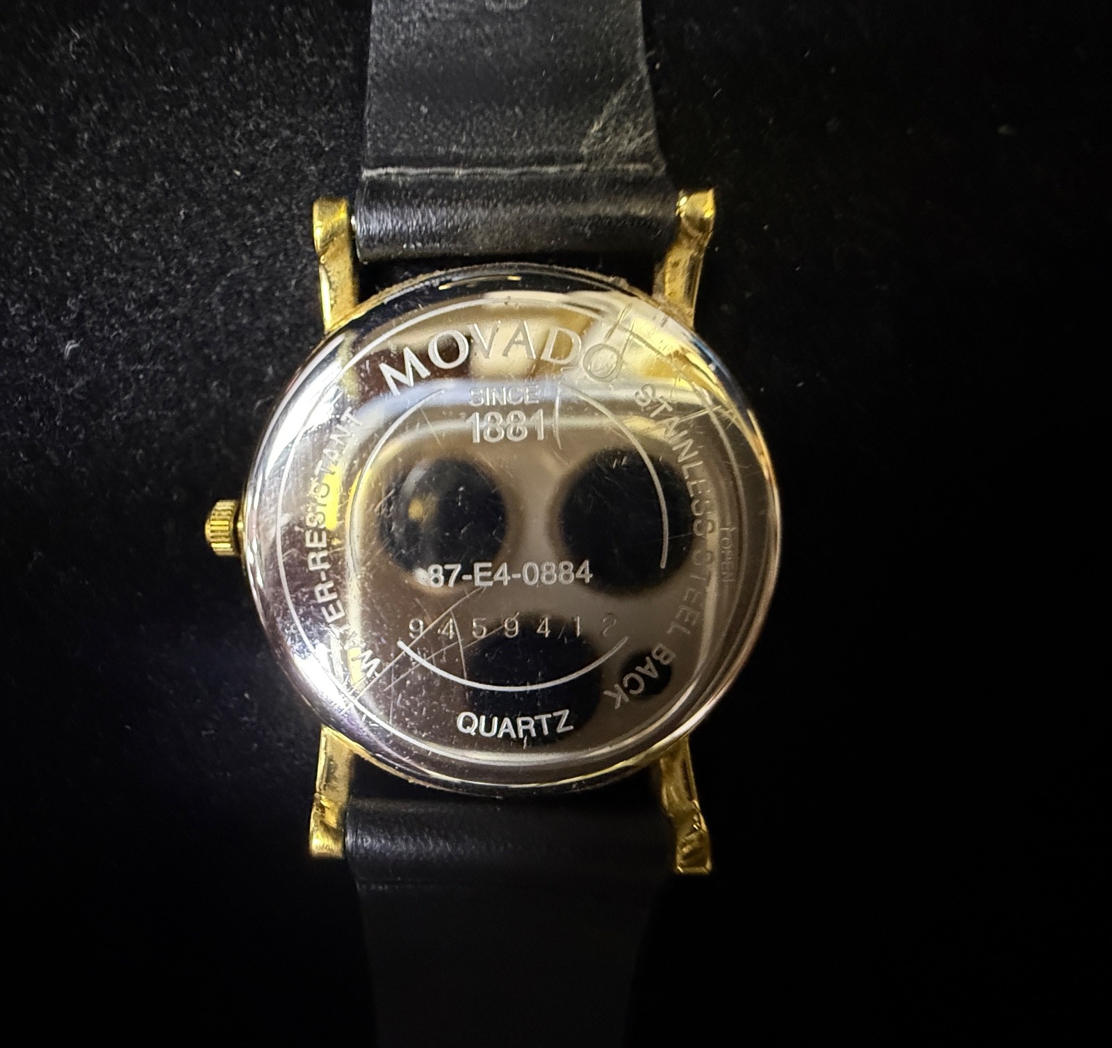 Movado Museum Classic Gold-Tone Men’s Watch | Swiss Quartz | Ultra-Minimal