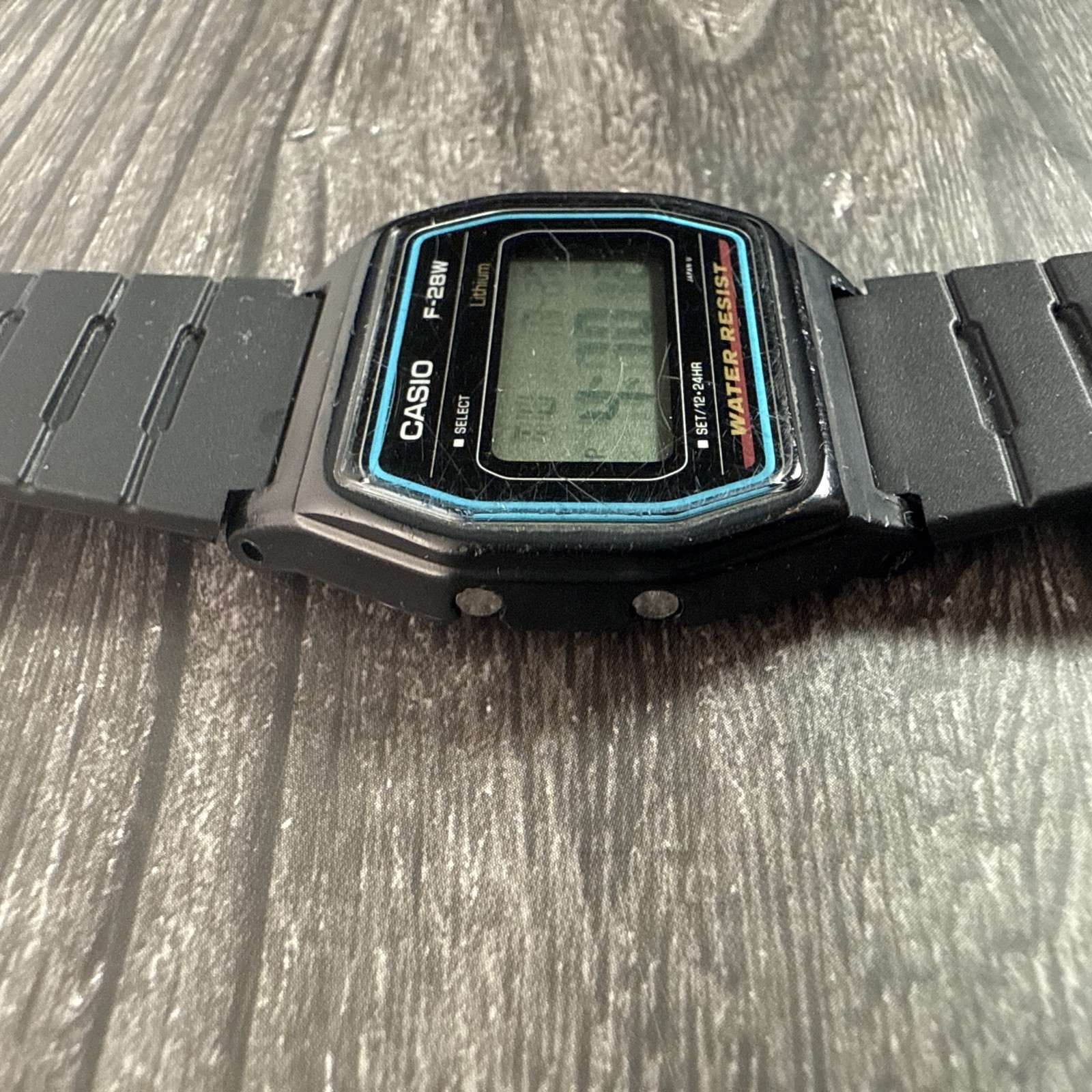 Casio F-28W Digital Watch Vintage Model 1156 Lithium Battery Water Resist Works