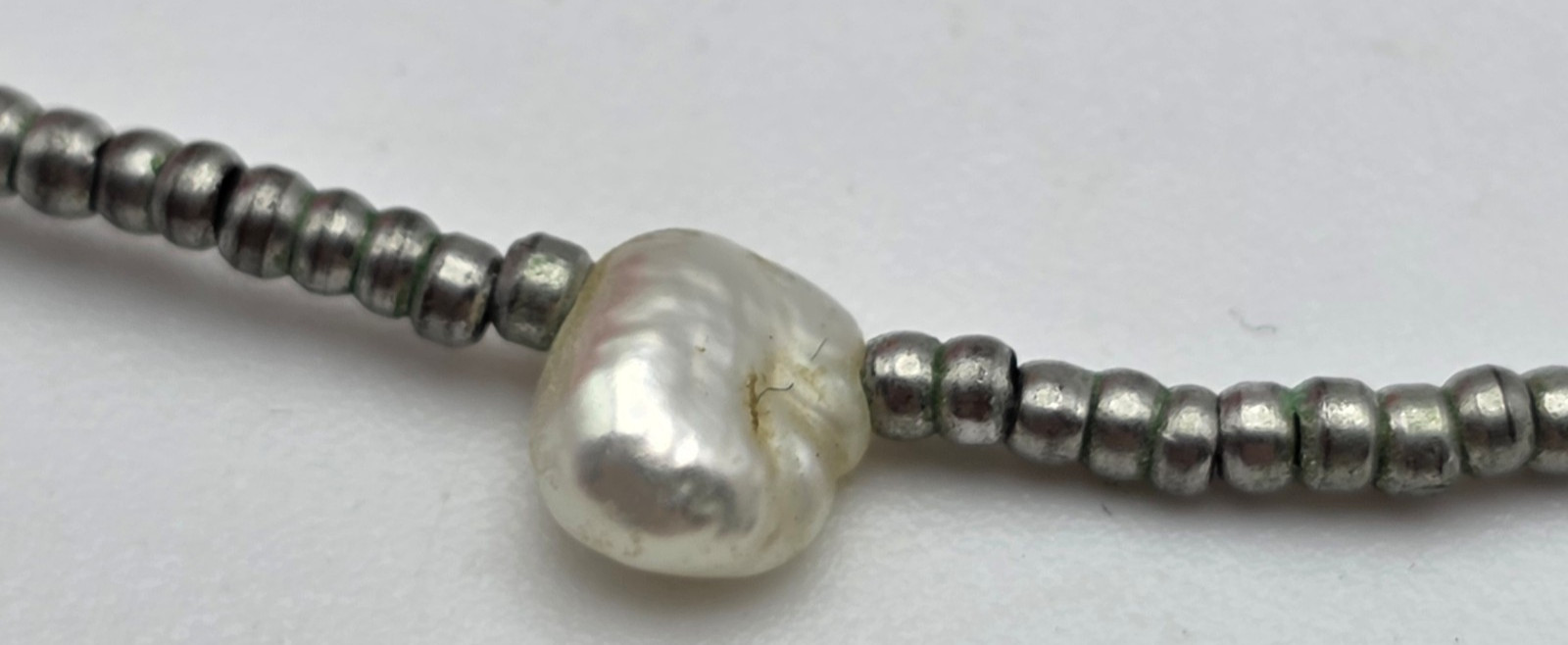 White Natural Baroque Pearl Station Necklace Silver Tone Seed Beads 15 In Vtg.