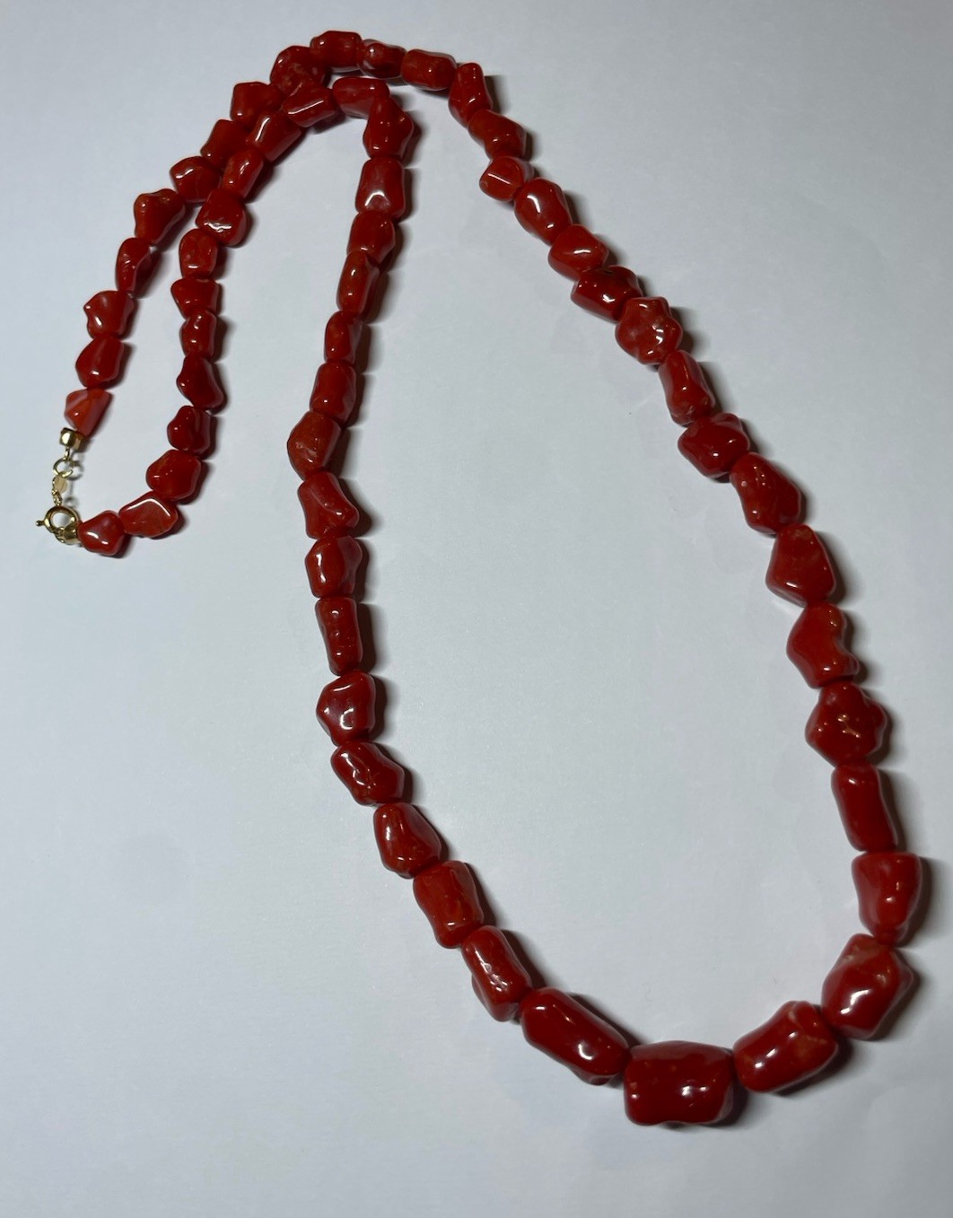 Sardinian Coral Necklace Stones in 18kt Yellow Gold