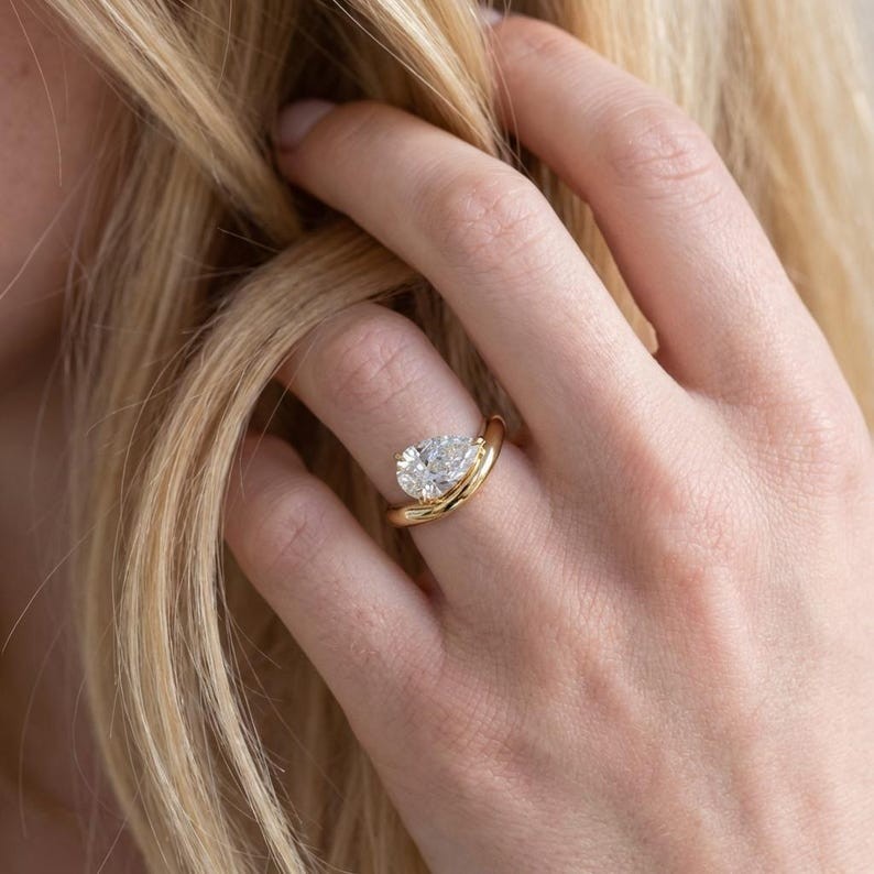 East West 2.0 CT Pear Cut Moissanite Solitaire 14K Gold Curved Ring For Her