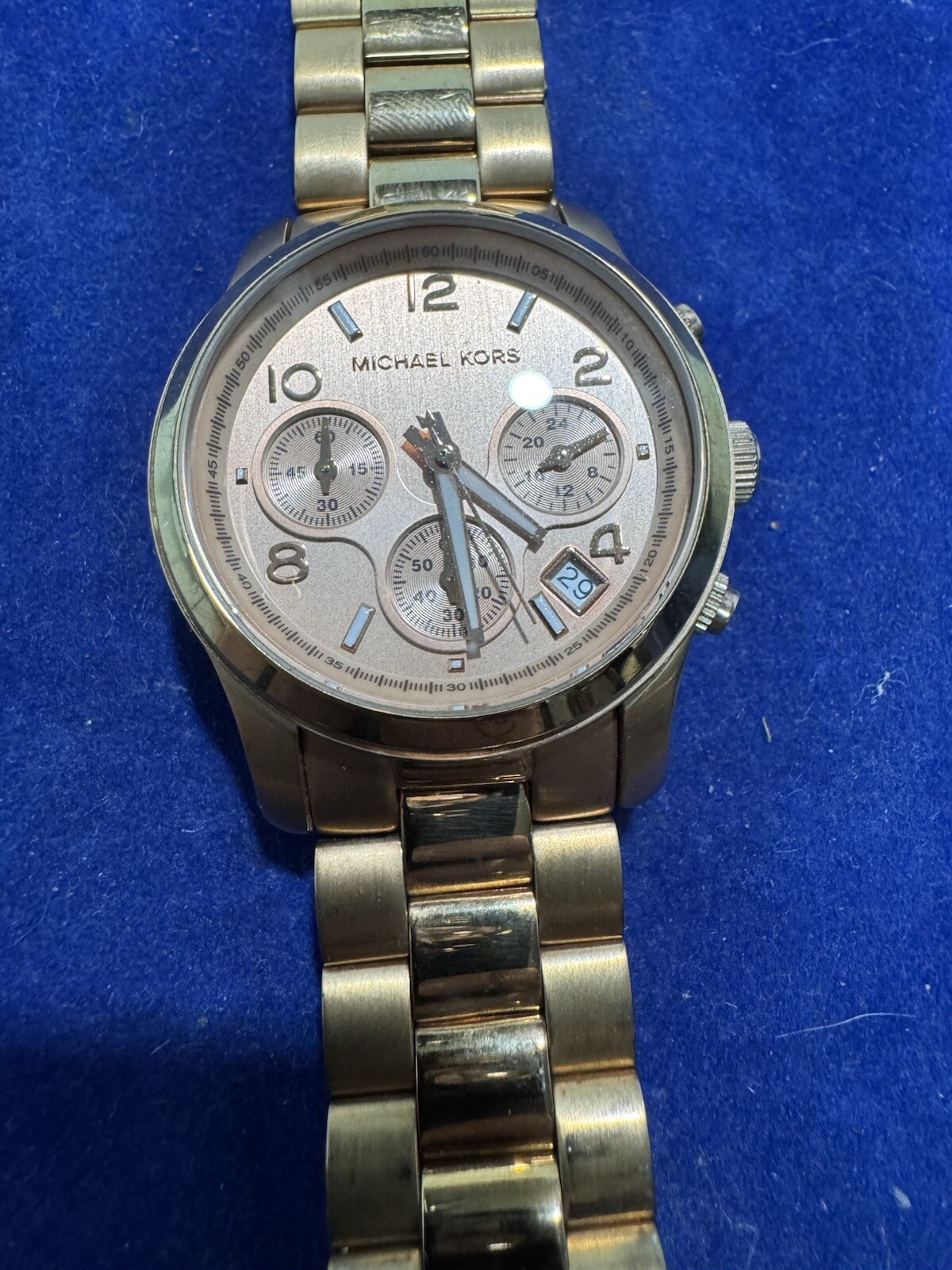 Michael Kors MK5128 Runway Rose Gold Stainless Steel Women’s Watch New Battery