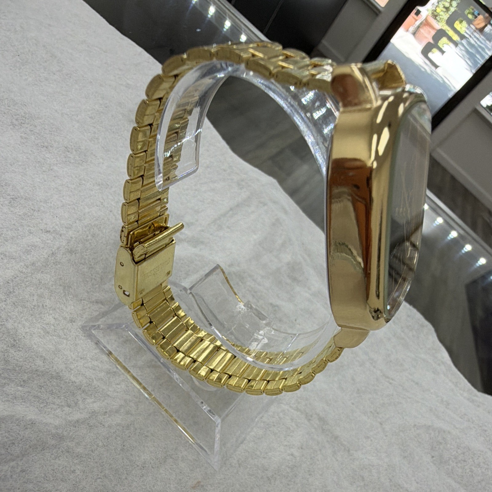 Quartz Square Watch Gold Tone Metal Bracelet Black Sunburst Dial Date