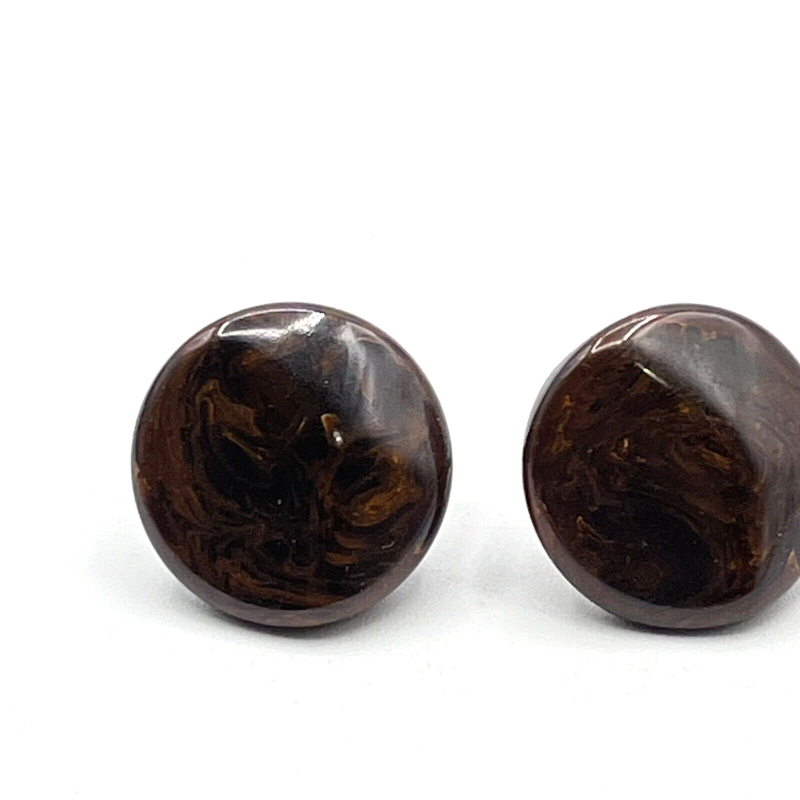 Vintage Mod Bakelite Marbled Brown Disc Button Screwback Earrings 1″