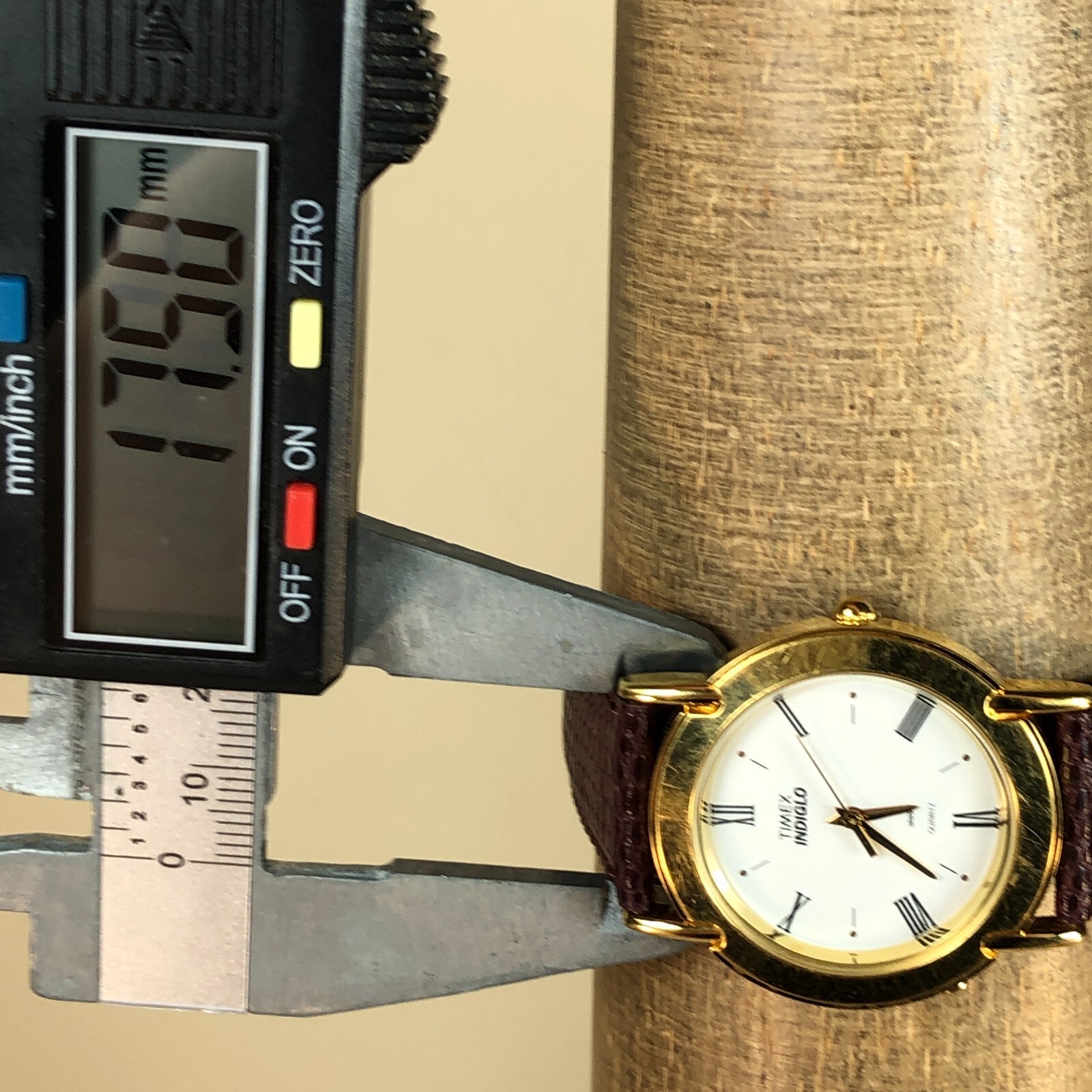 Vintage Timex Indiglo Women Gold Tone Maroon Leather Strap Quartz Watch 6 3/4″