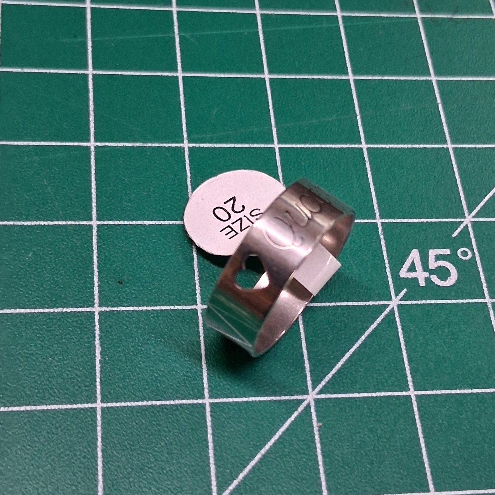 Polished Stainless Steel Size 9.5 Heart Stamped Laser Cut Queen Band Ring