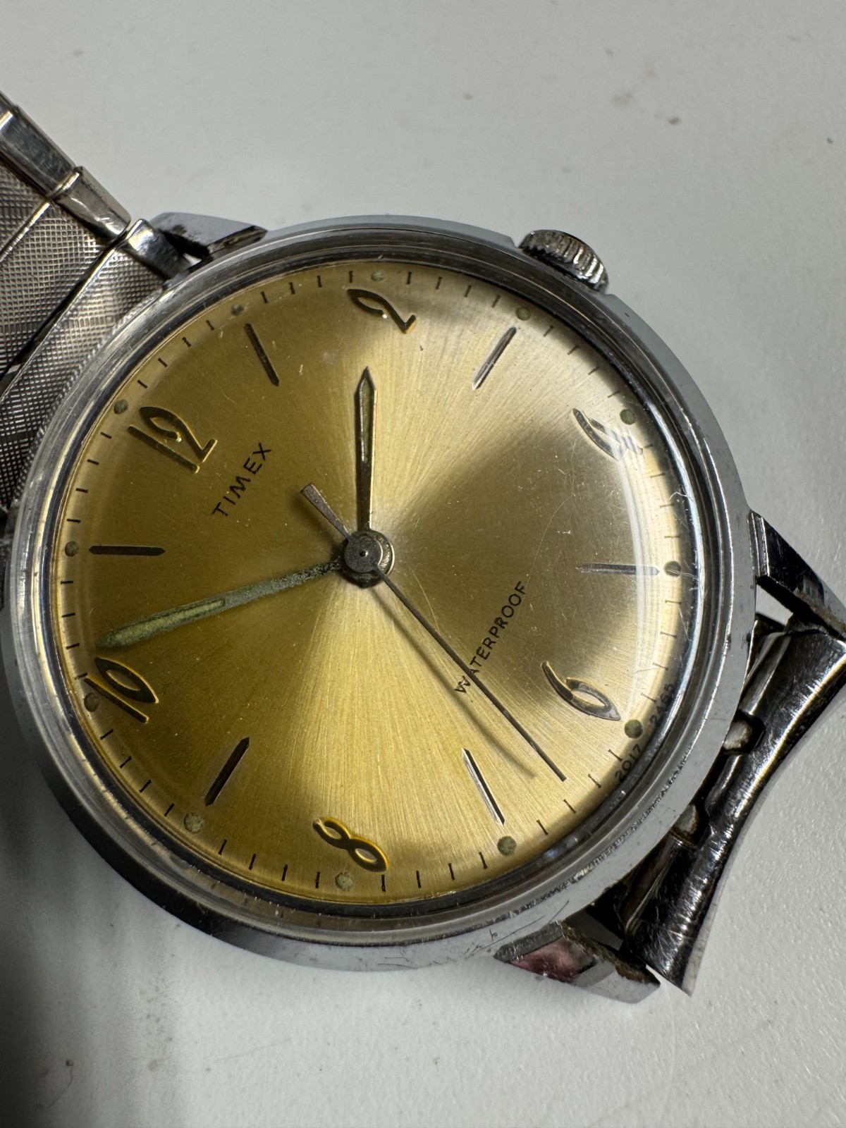 Timex Vintage 1965 Marlin Wind Up Watch 34MM Golden Sunburst Runs Good
