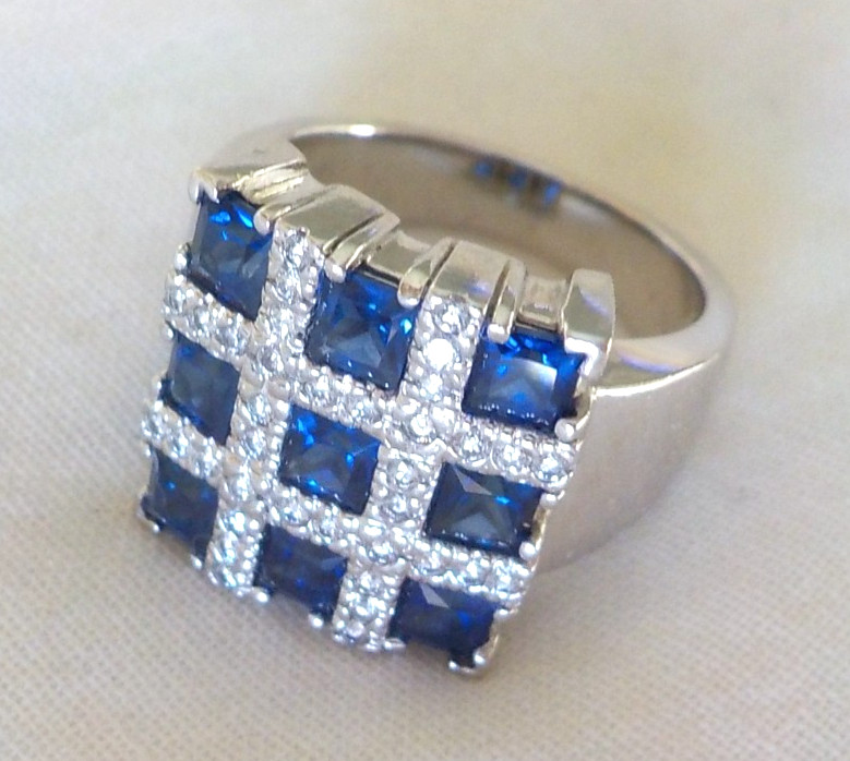 14k White Gold Panel Cluster Sapphire Diamond Ring – 9.50 gms, Sz 6.5, 2.0 ctw