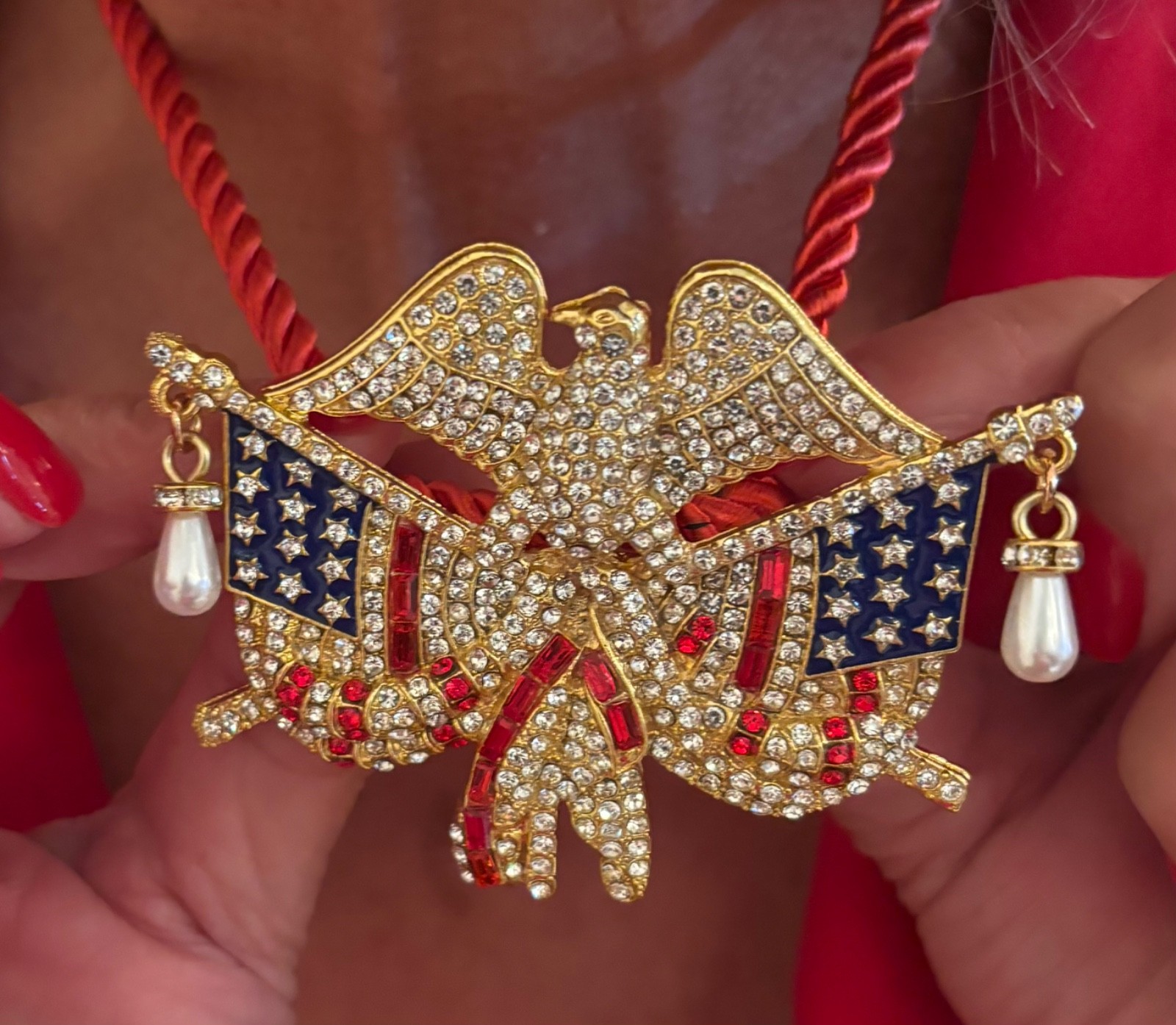 American Flag Eagle Red White Blue Rhinestones Pearls Brooch Gold Designer NEW