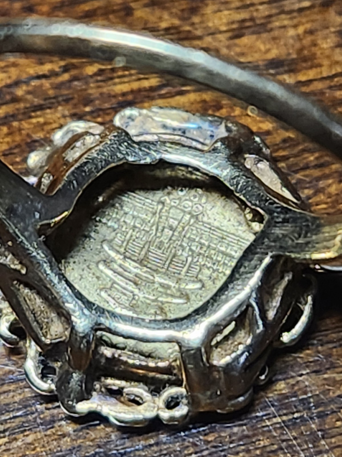 10kt Yellow Gold Vintage 1983 Chinese Panda Coin Ring 3 grams Size 6.5