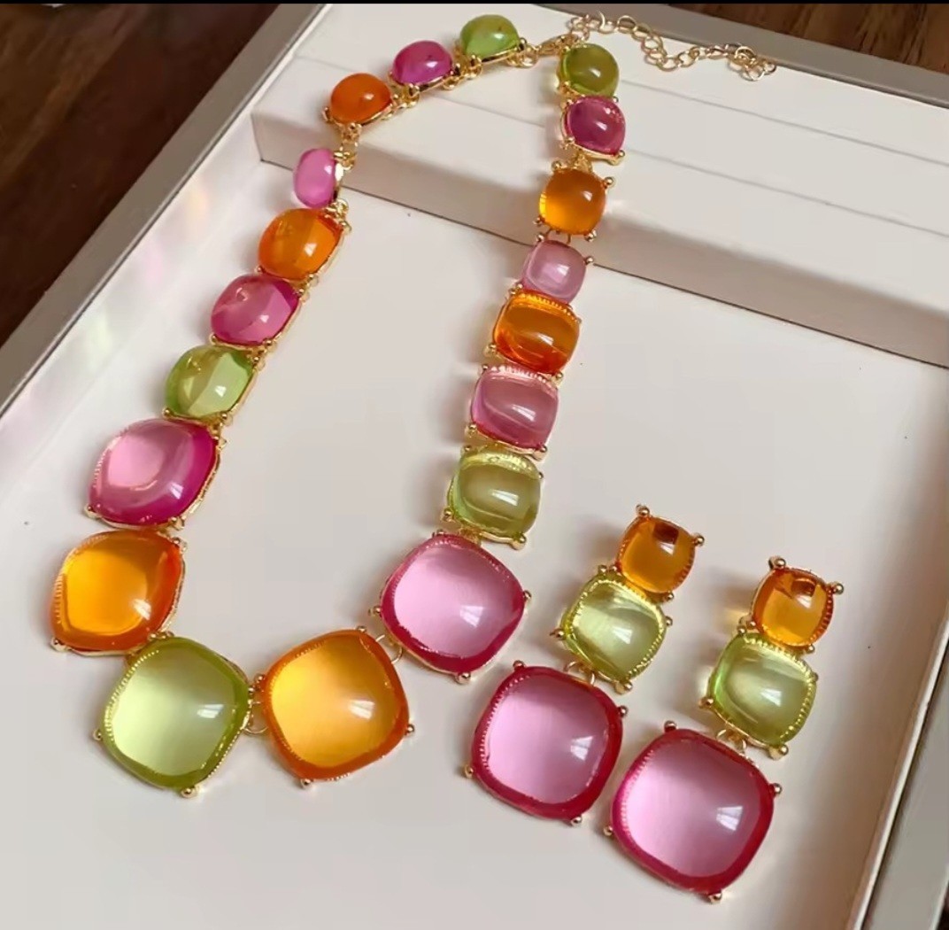 Multicolor Jelly Resin Statement Necklace & Earrings Set Gold Tone Chunky Set