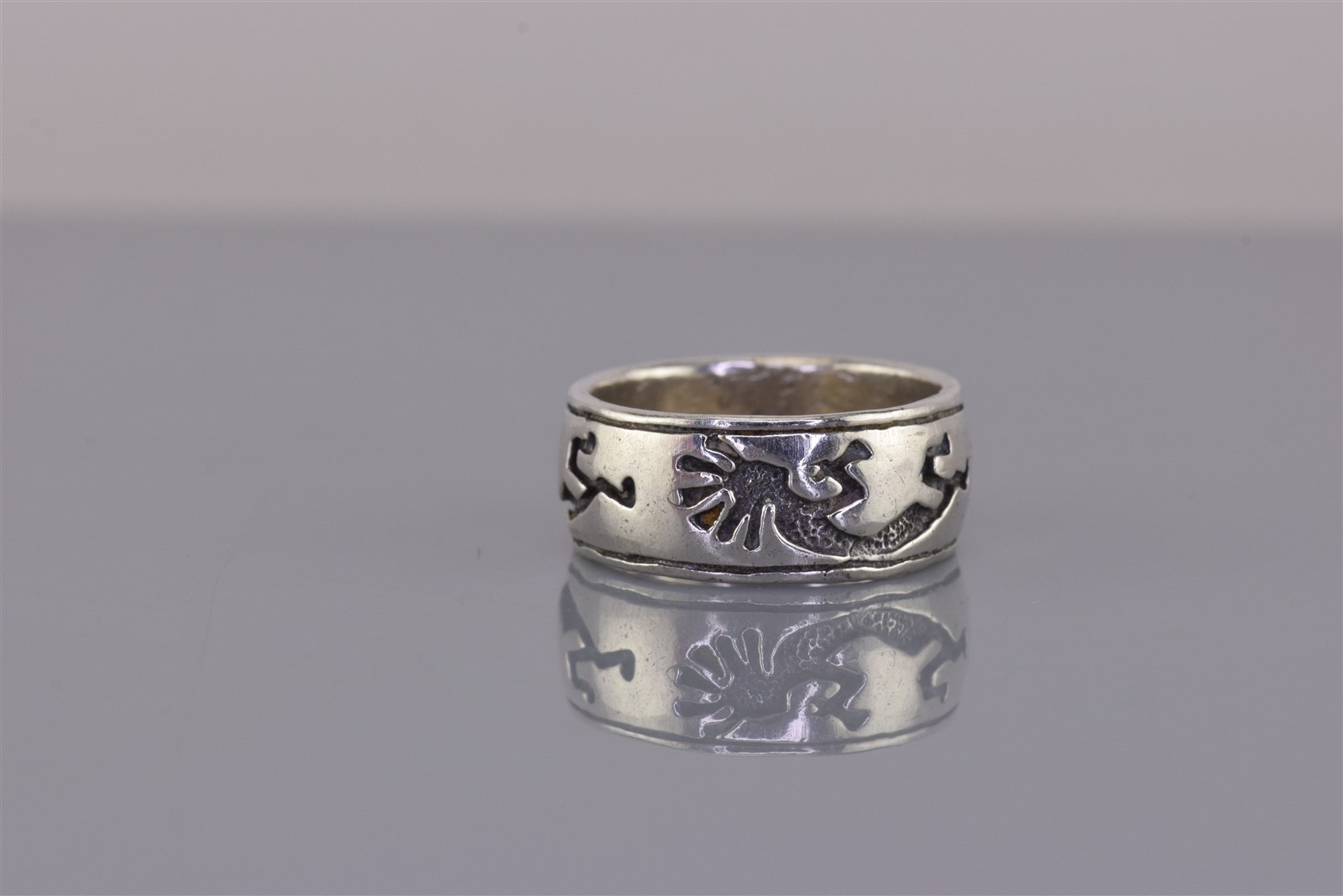 Peter Stone Sterling Silver 8mm Carved Kokopelli Eternity Band Ring 925 Sz: 5