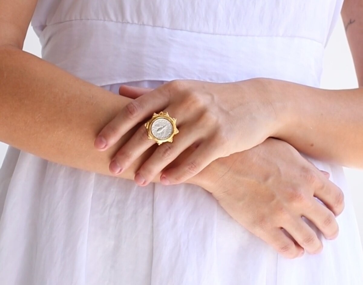 Susan Shaw Gold Florence Italian Bee Coin Ring 24Kt TPG