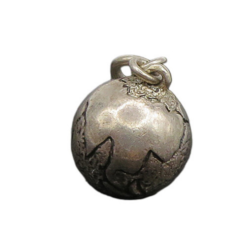 925 Sterling Silver Vintage Petite Etched World Globe Motif Pendant PT19361