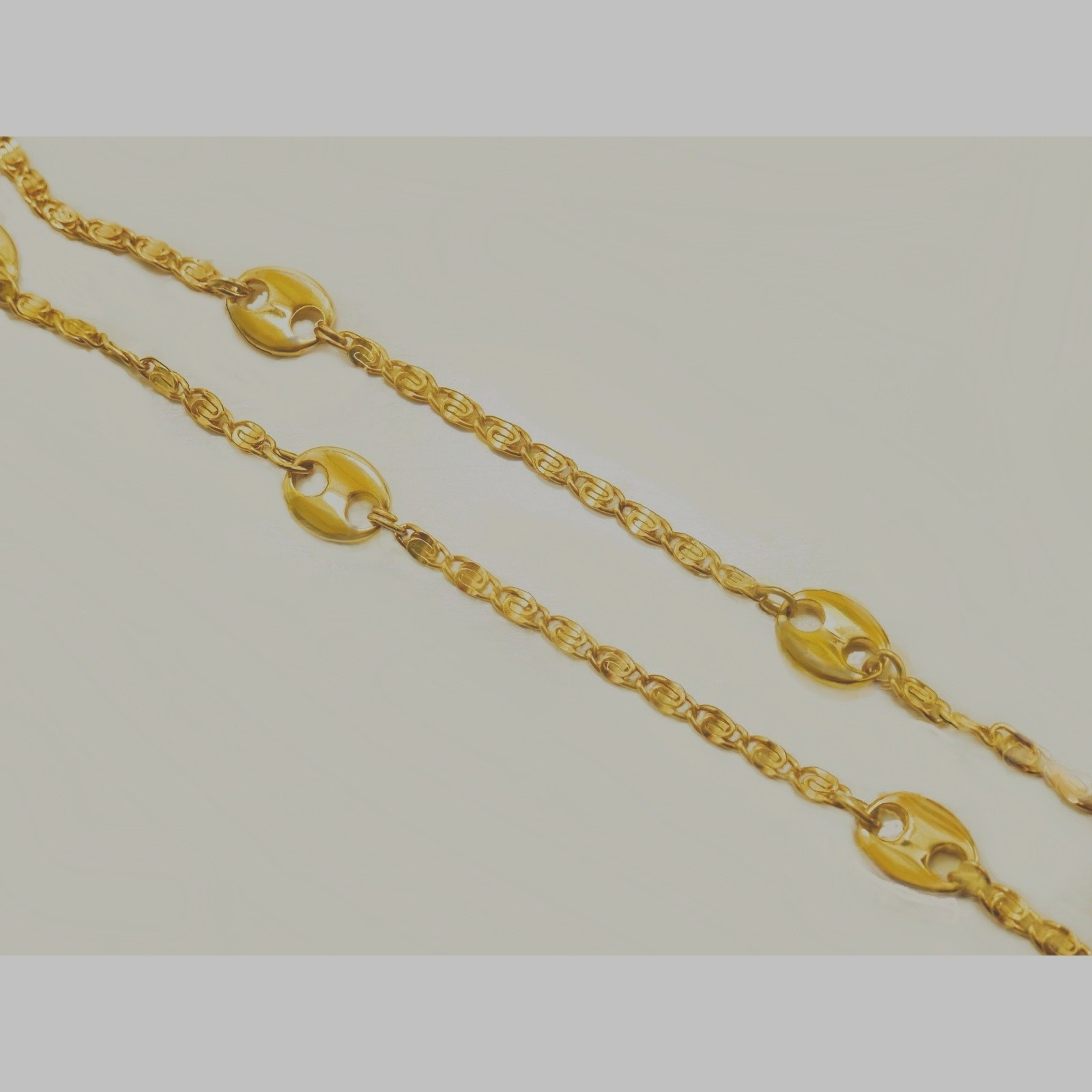 Fine Quality Craftsmanship 15 inch choker necklace Authentic 18K Gold Plated
