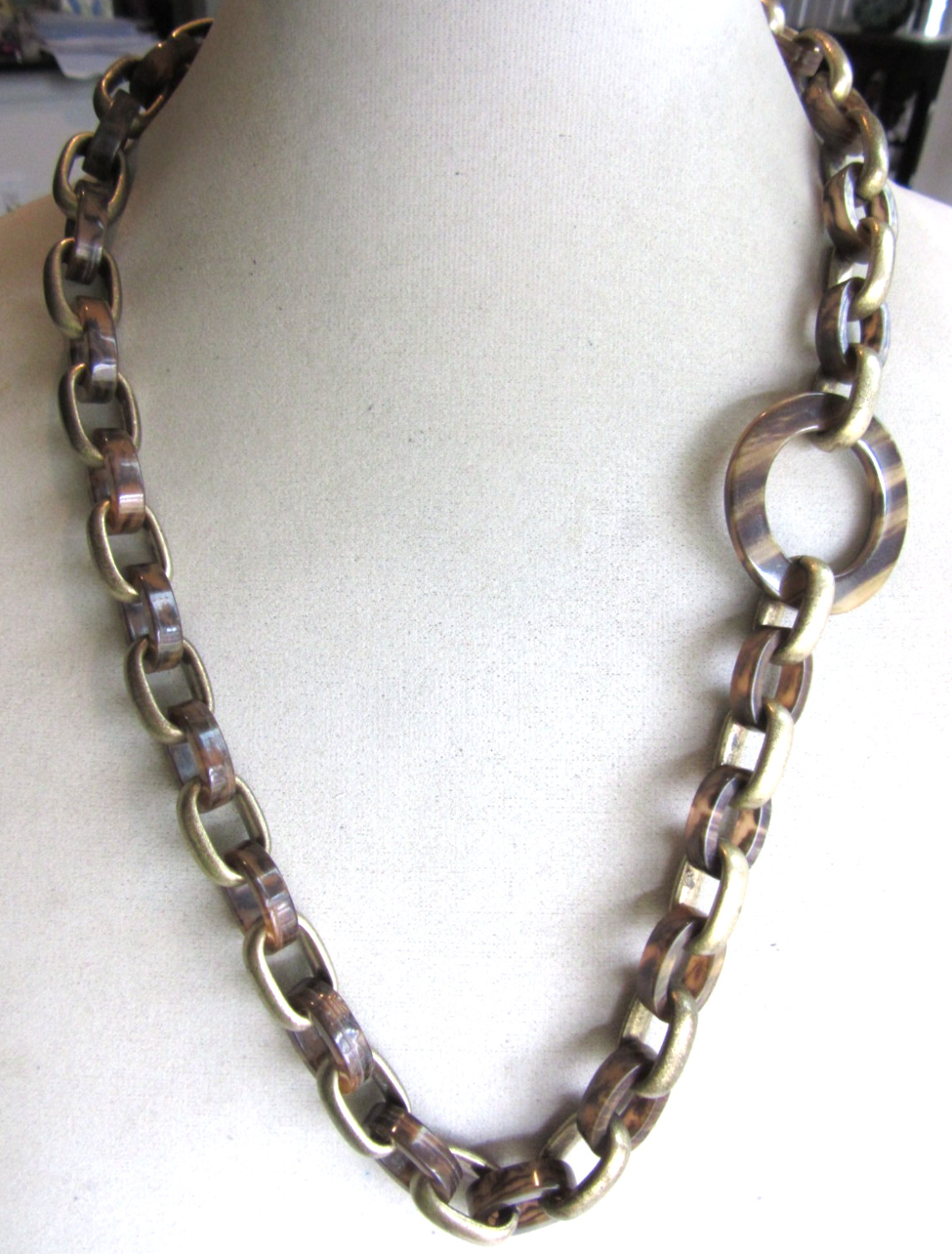 Lydell NYC brown striped Lucite and brass tone chain necklace – 24″ long