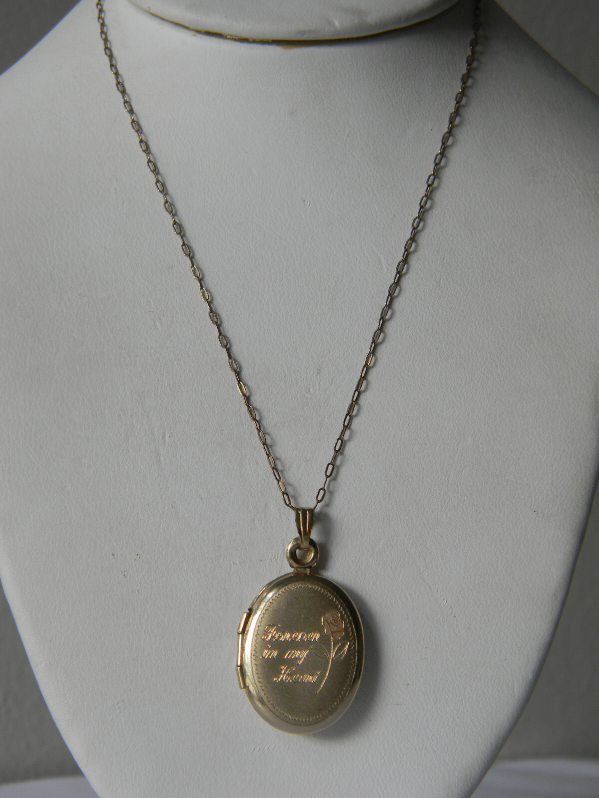 Vintage c1990s 14k Gold Filled Oval Locket & Chain Unused Forever in my Heart
