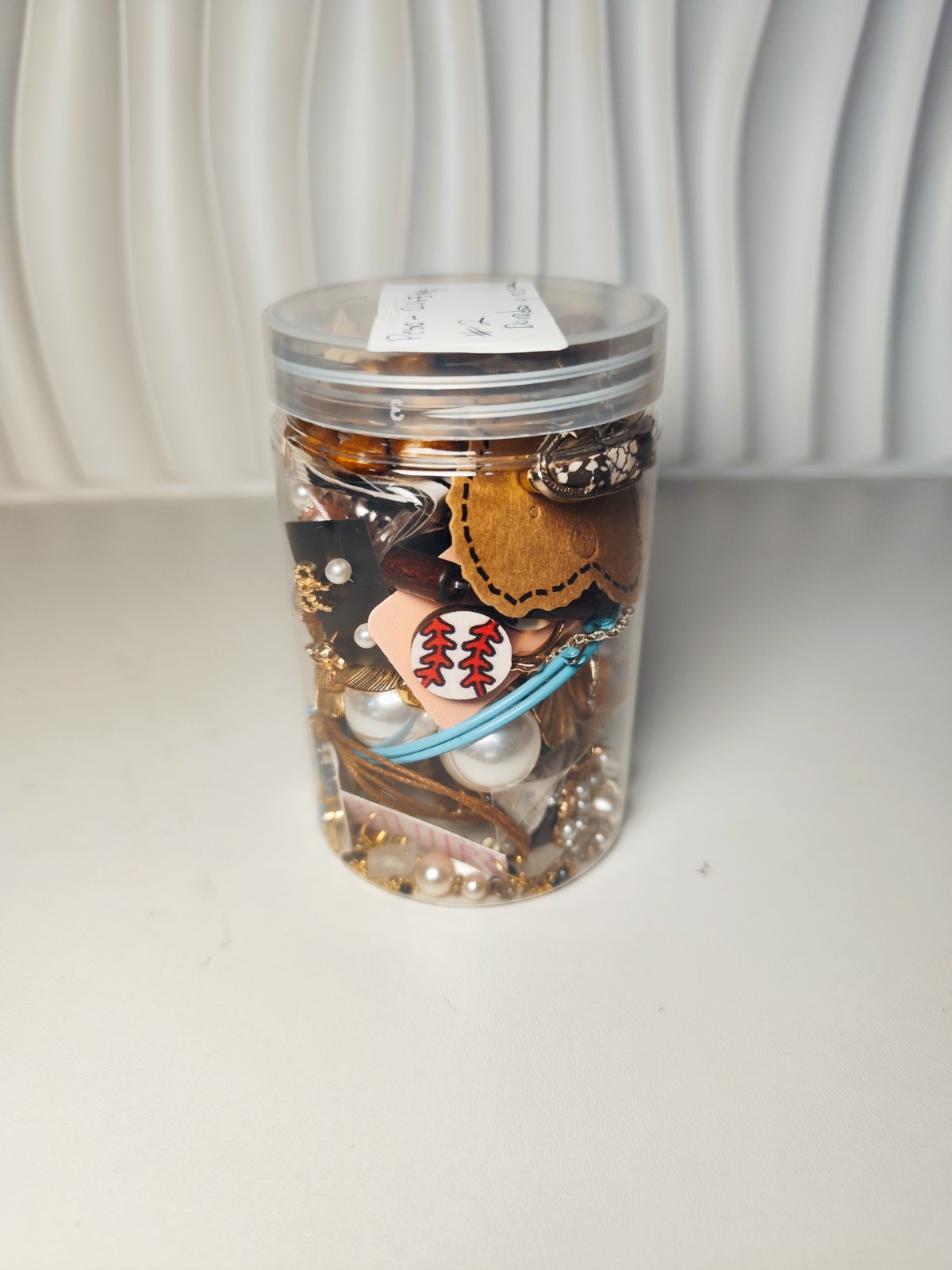 Mystery Jewelry Jar 9 oz – #2 Fashion jewelry – ALL WEAREABLE 10 pcs+ Gold Tone
