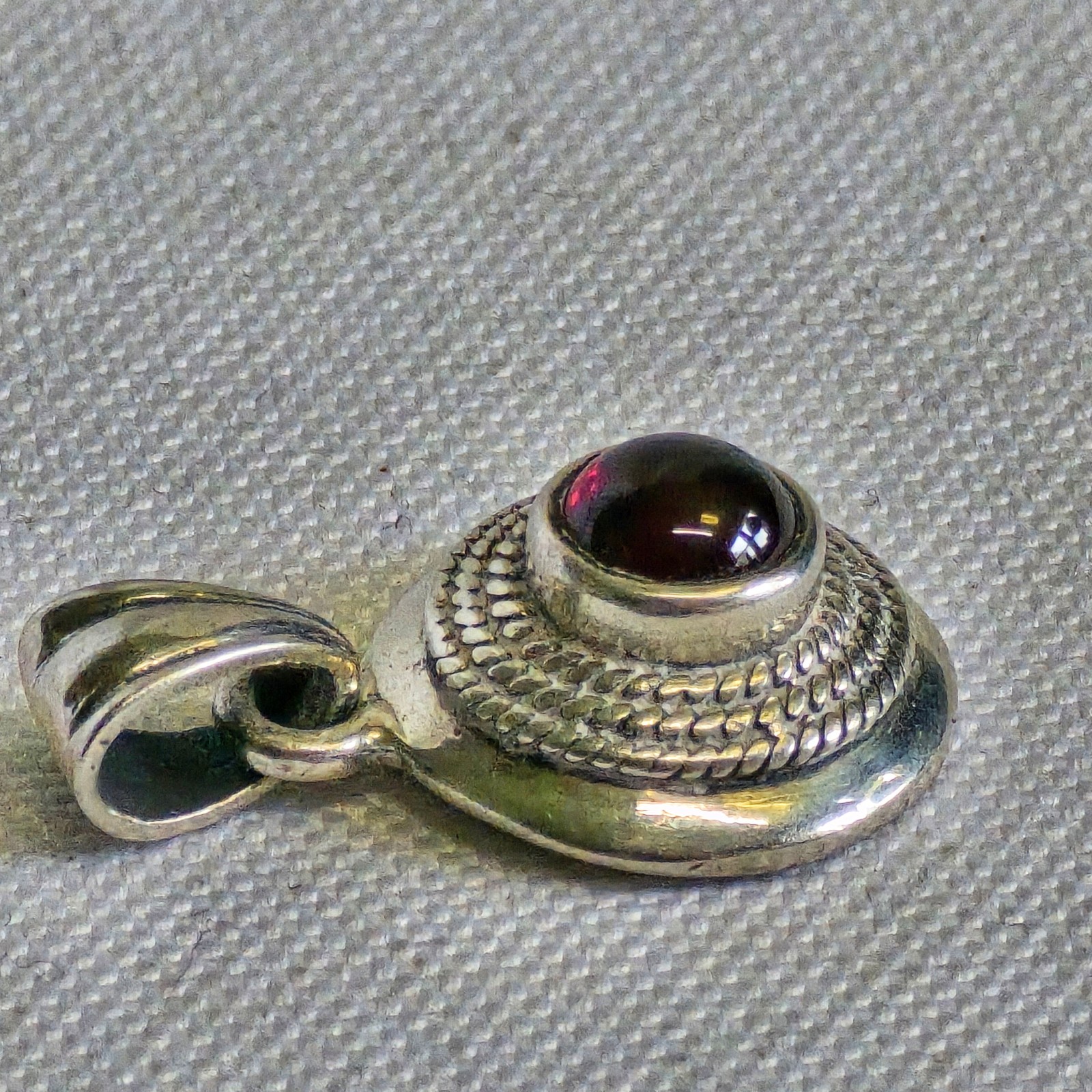 Sterling Silver Pendant 4.39g Fine Jewelry Dark Pink Stone Charm *READ*