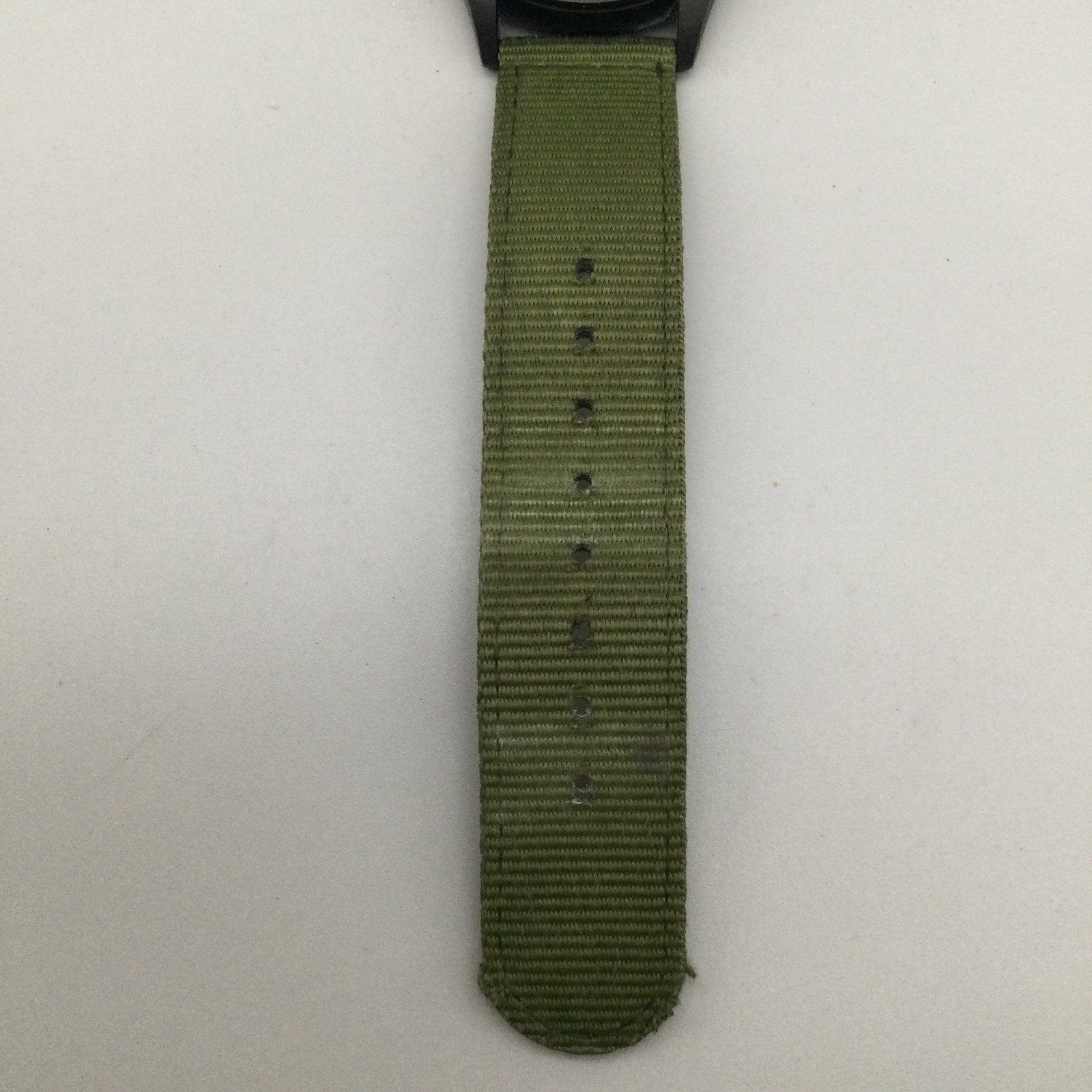 Lenqin Watch Mens 40mm Black Case Olive Green Nylon Band Date WR 50M