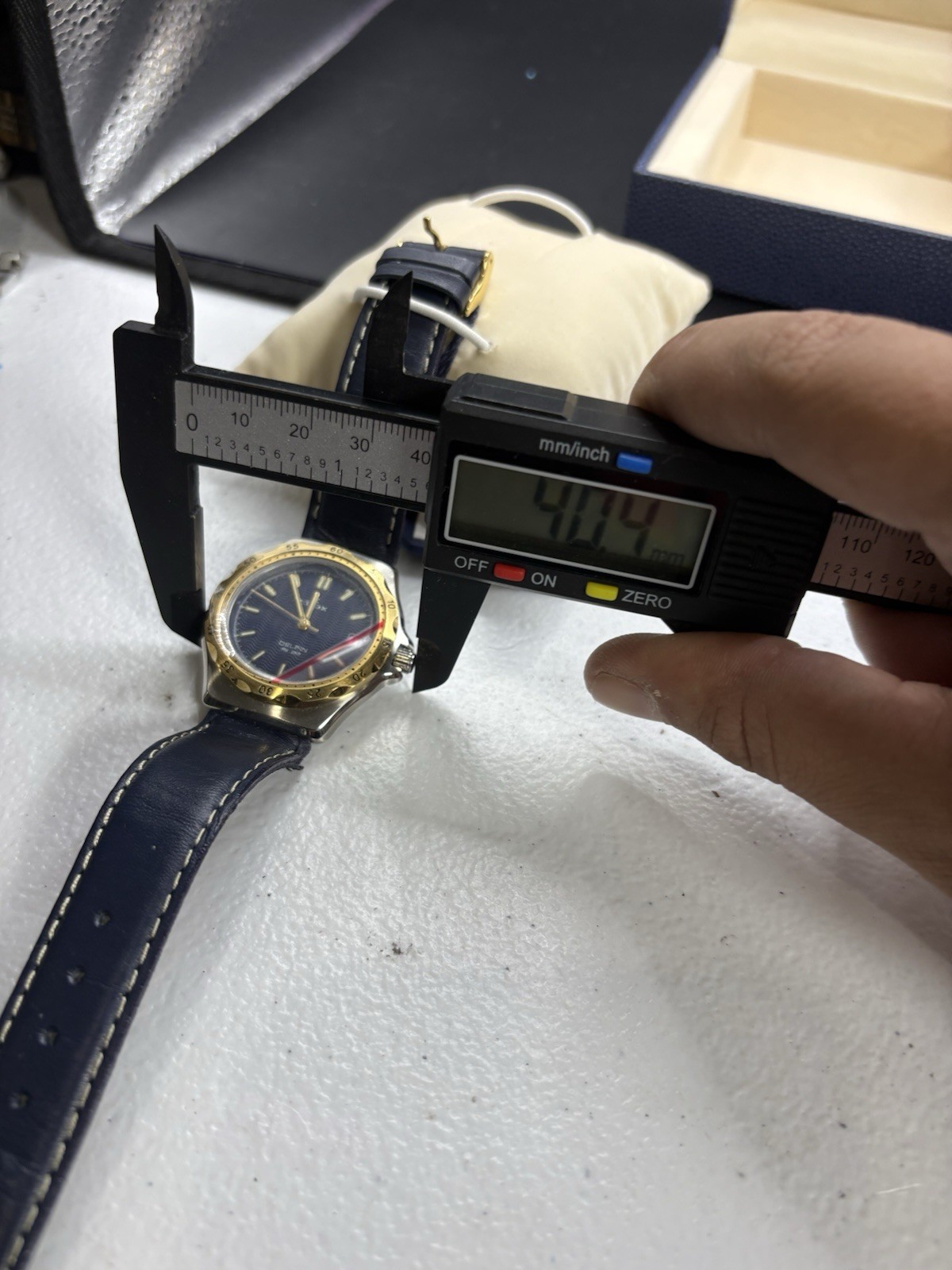 Edox Delfin 200M Blue Dial Quartz New Battery Runs In Box 40mm