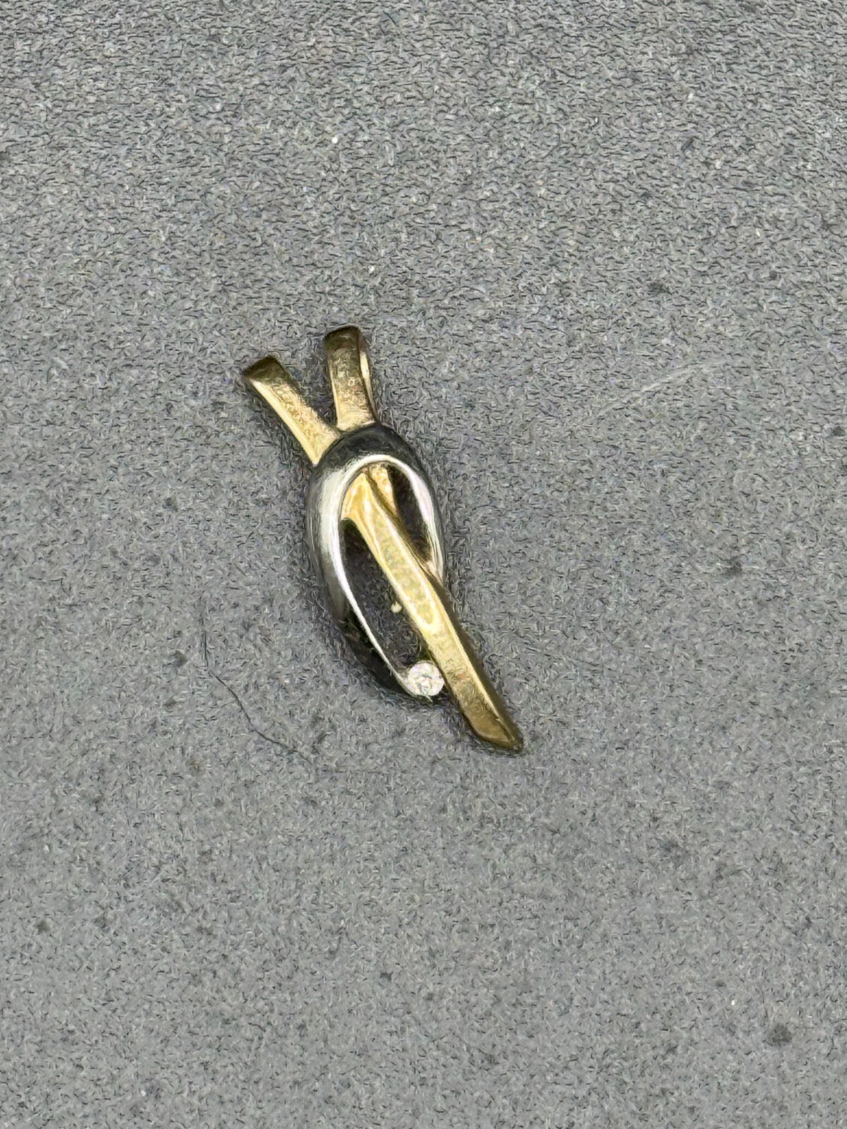 9ct Yellow and White Gold Intertwined Pendant with Diamond Accent, Marked 375