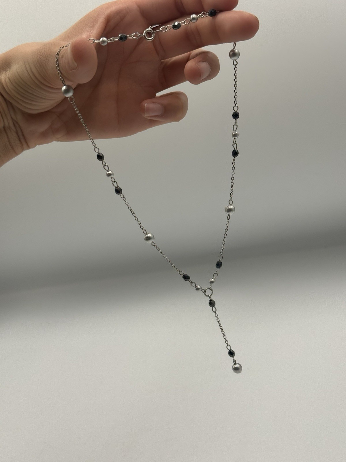 Silver Tone Faux Pearl & Black Crystal Y Lariat Necklace Adjustable Beaded