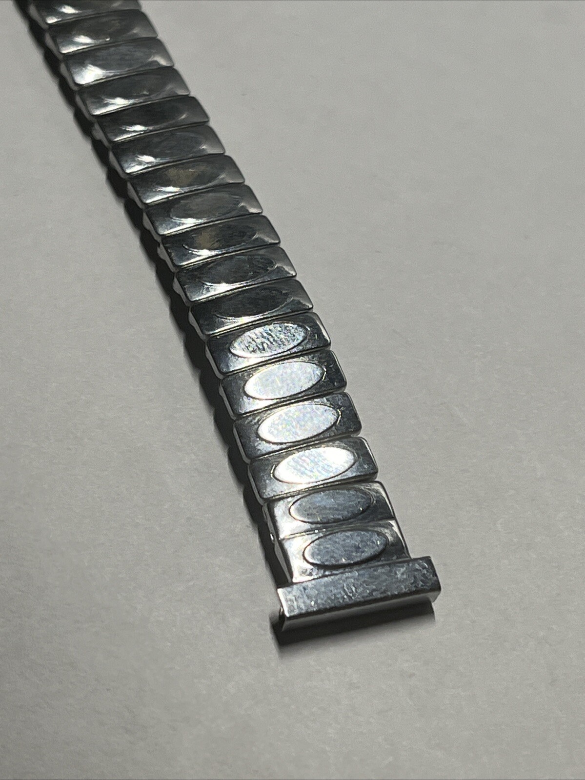 Stainless Steel Women’s Watch Band Expansion 12.4mm Vintage Raised Oval Textured
