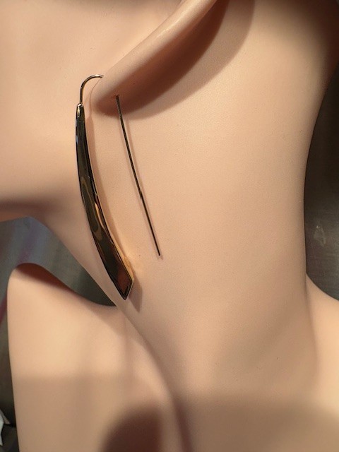 NIB 18K Threader Earrings Arte D’ Oro 2.75″ long (6 cm) 4.5 Grams