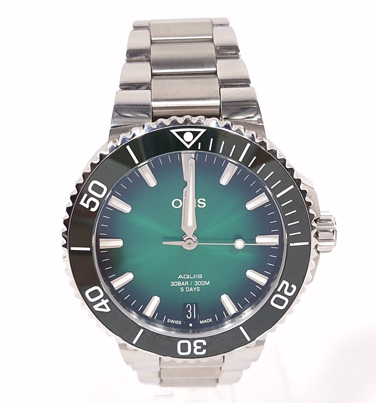 Oris Aquis Date Calibre 400 41.5mm Men’s Watch – 01 400 7769 4157-07 8 22 09PEB