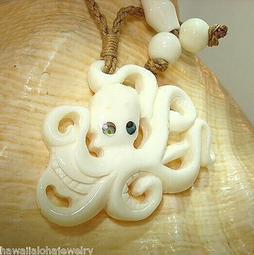 42MM CARVED WATER BUFFALO BONE HAWAIIAN HE’E TAKO OCTOPUS PAUA ABALONE NECKLACE