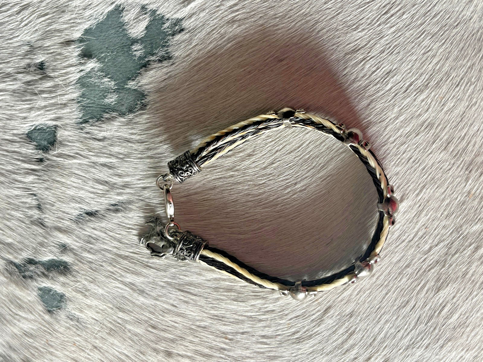 Western Womans Bracelet 8 x 3/8 in Horsehair Silver Concho Lobster Multicolo