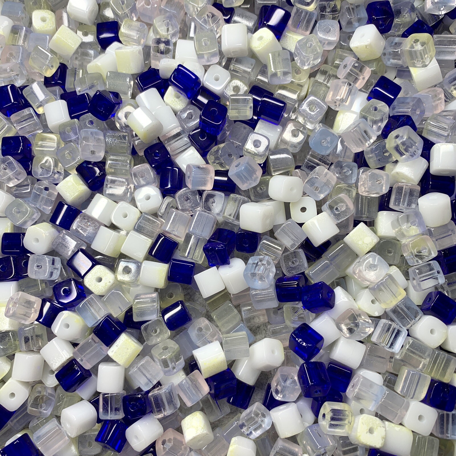 1LB/454G Assorted Blue/ Transparent/ White 6mm Square Cube Crystal Glass Beads