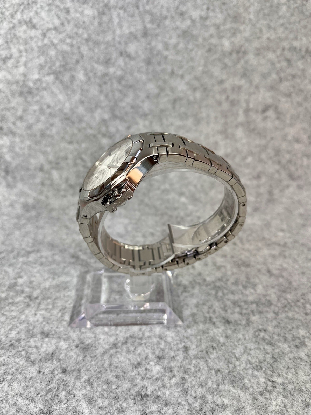 Concord Saratoga Big Date 38mm Automatic Watch Stainless Steel ETA Movement Box
