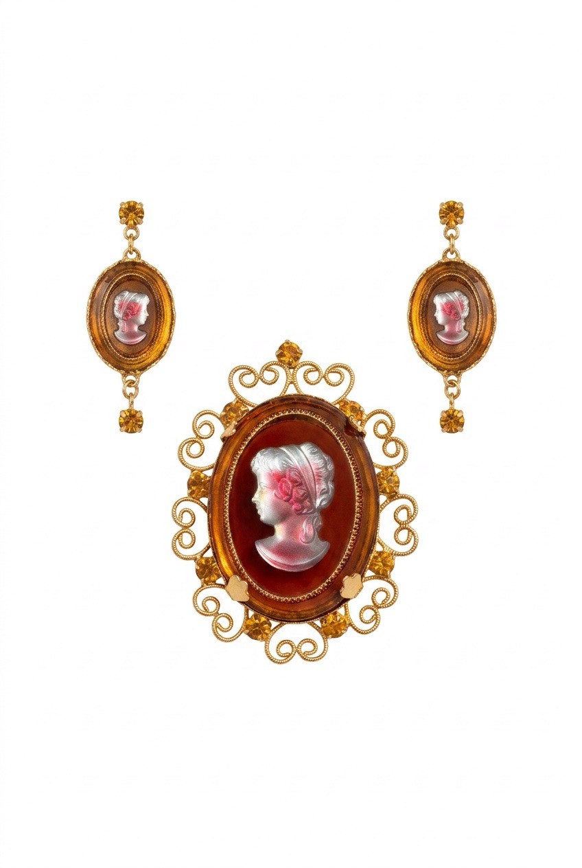 Confirmed Vintage JULIANA Cameo For CELEBRITY NY Brooch / Pendent & Earings Set