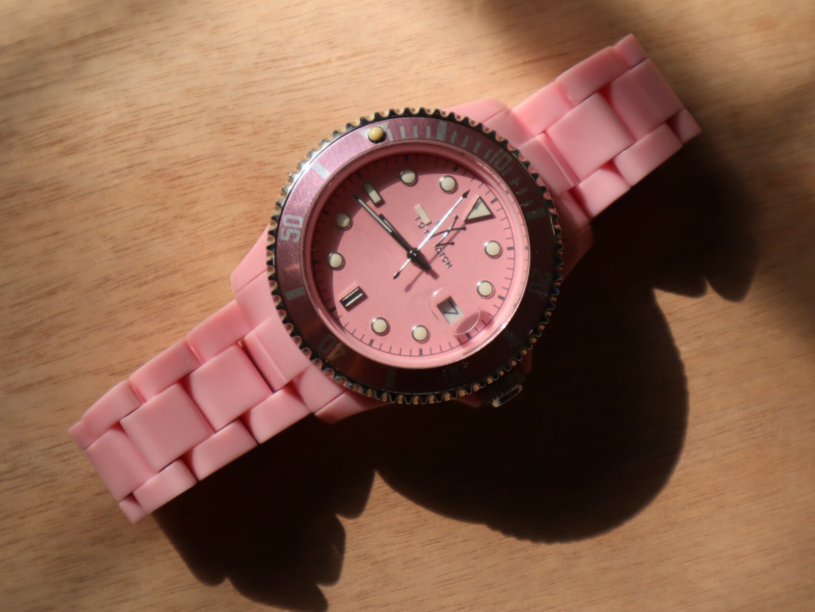 Toywatch Pink Stainless Steel Water Resistant Women’s Watch, Rotating Bezel 