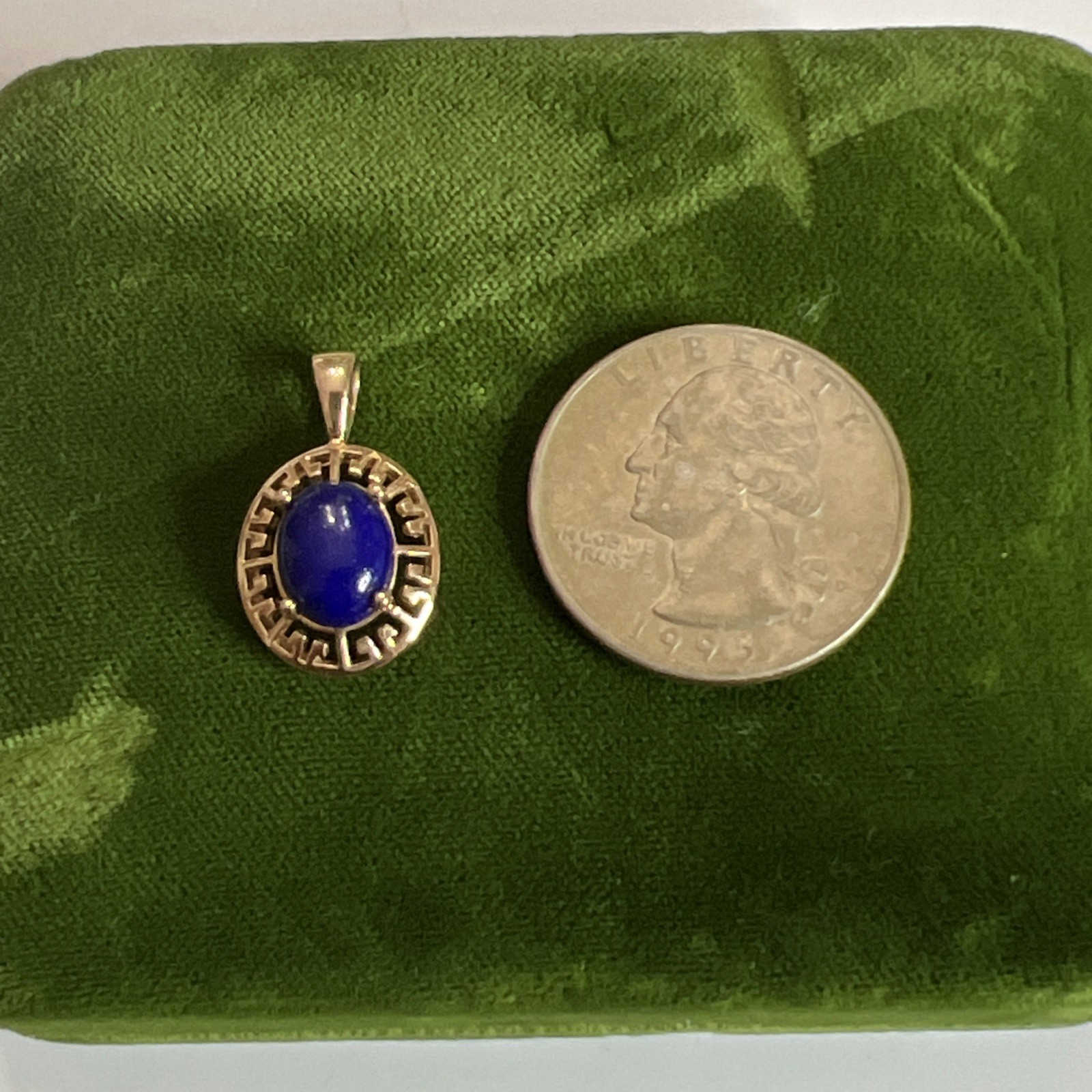 Vintage 14k Yellow Gold Lapis Lazuli Greek Key Oval Pendant