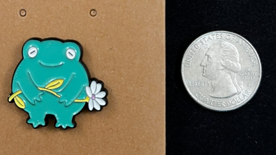 Frog with White Flower – Enamel Pin – Novelty – Animals – About 1 Inch High
