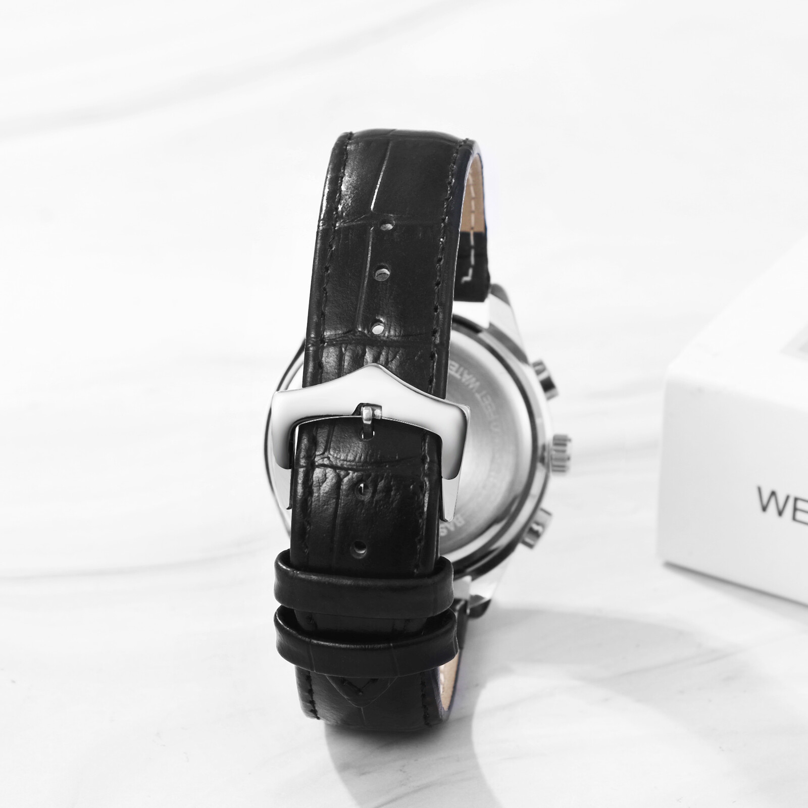 Men’s Waterproof Chronograph Dial Leather Band Causal Analog Quartz Date Watch