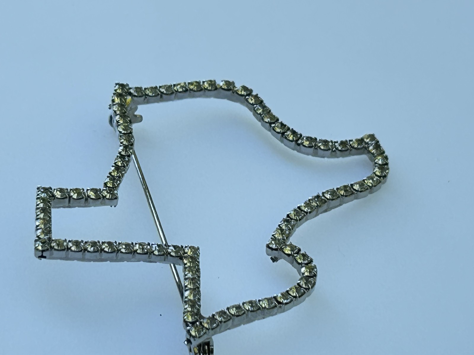 Texas Map Outline Rhinestone Brooch Pin Silver Tone State Pride Jewelry