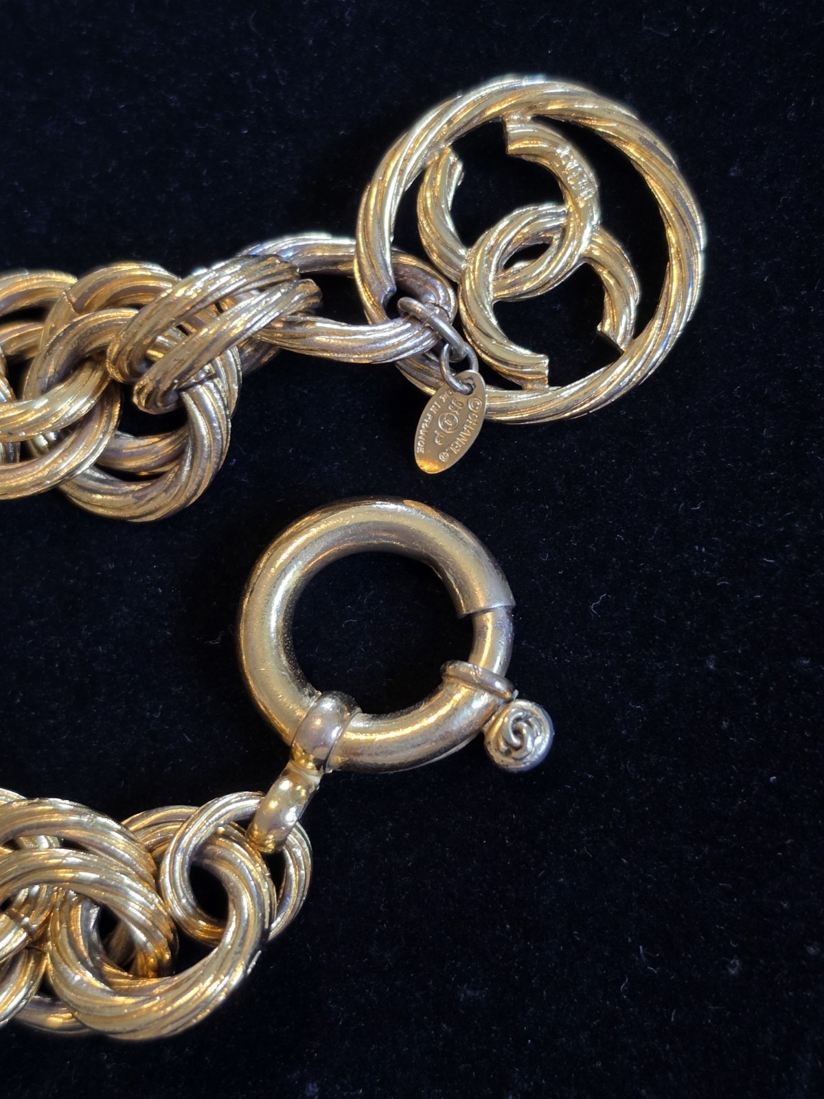 VTG CHANEL double twisted link logo bracelet LAGERFELD SPRING 93 AUTHENTICATED