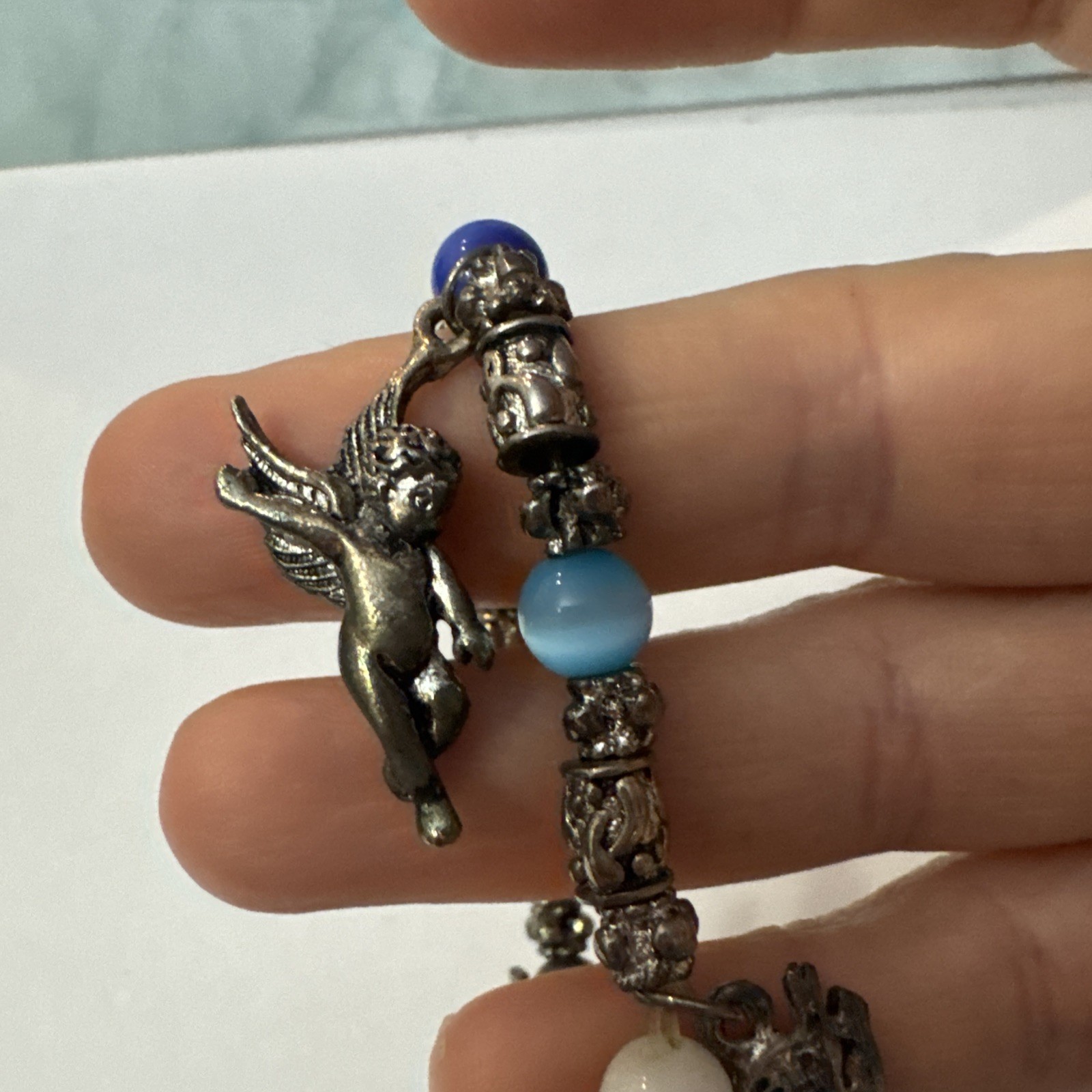 Four Charm Angels Bracelet Multi-colored Beads Silver-tone Metal Stretch To Fit