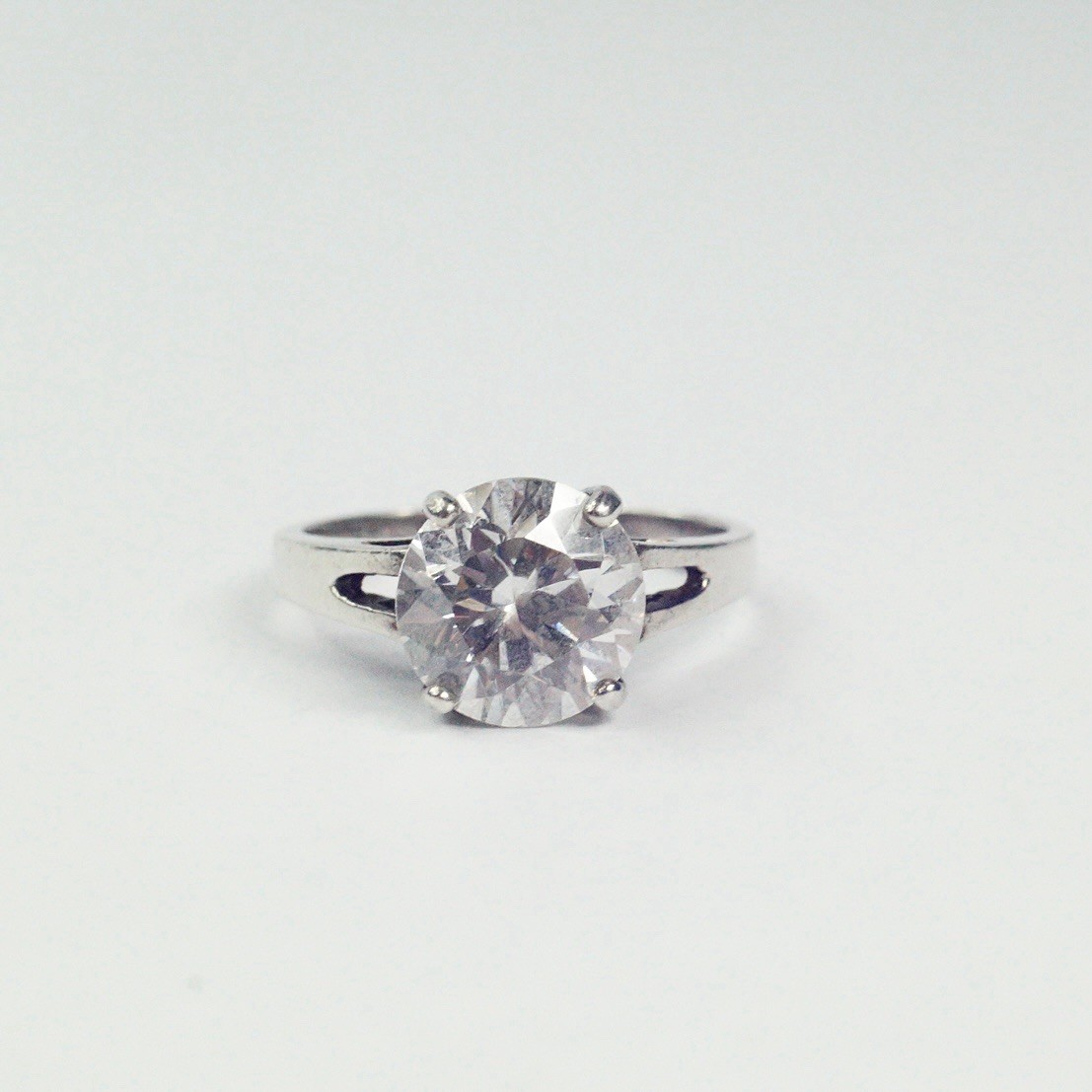 Sterling Silver Clear Colorless 10 mm CZ Solitaire Ring Size 8