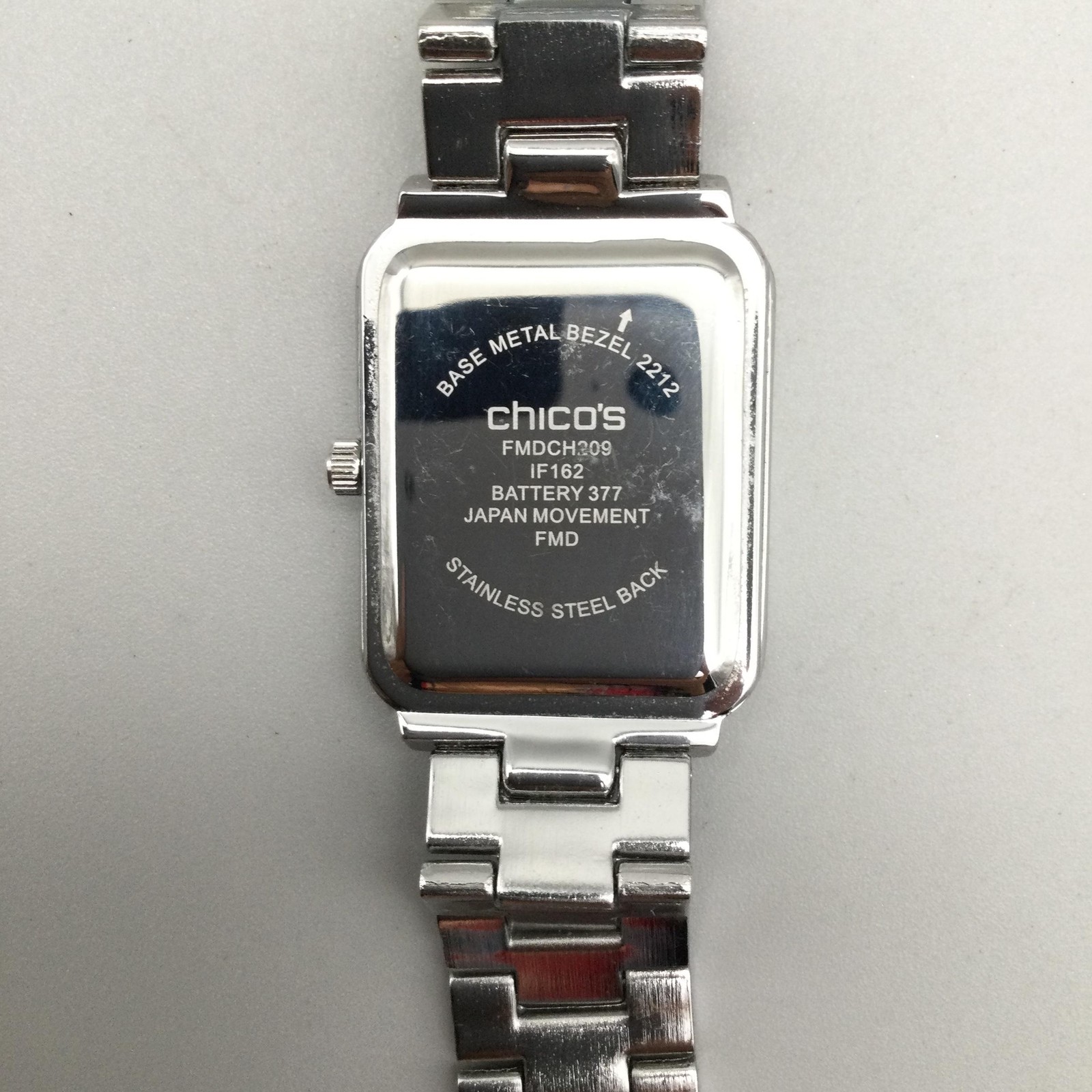 Chico’s Womens Watch 28mm Abalone Dial Silver Tone Bracelet New Battery 7″